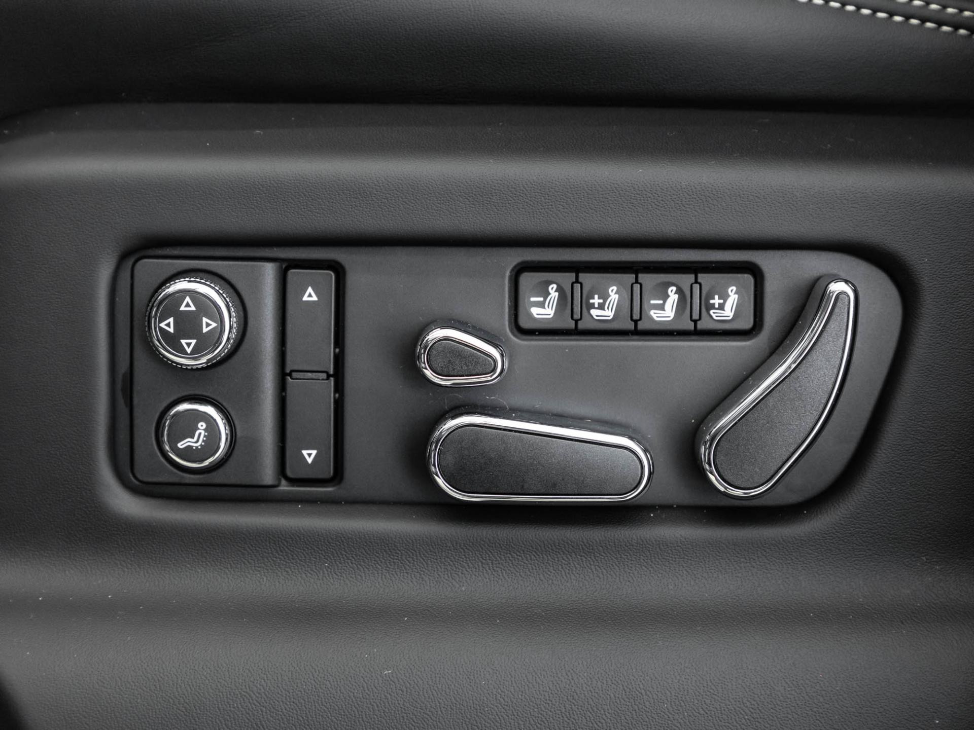 Bentley Bentayga V8 TOURING / NAIM / AHK / STANDHEIZUNG