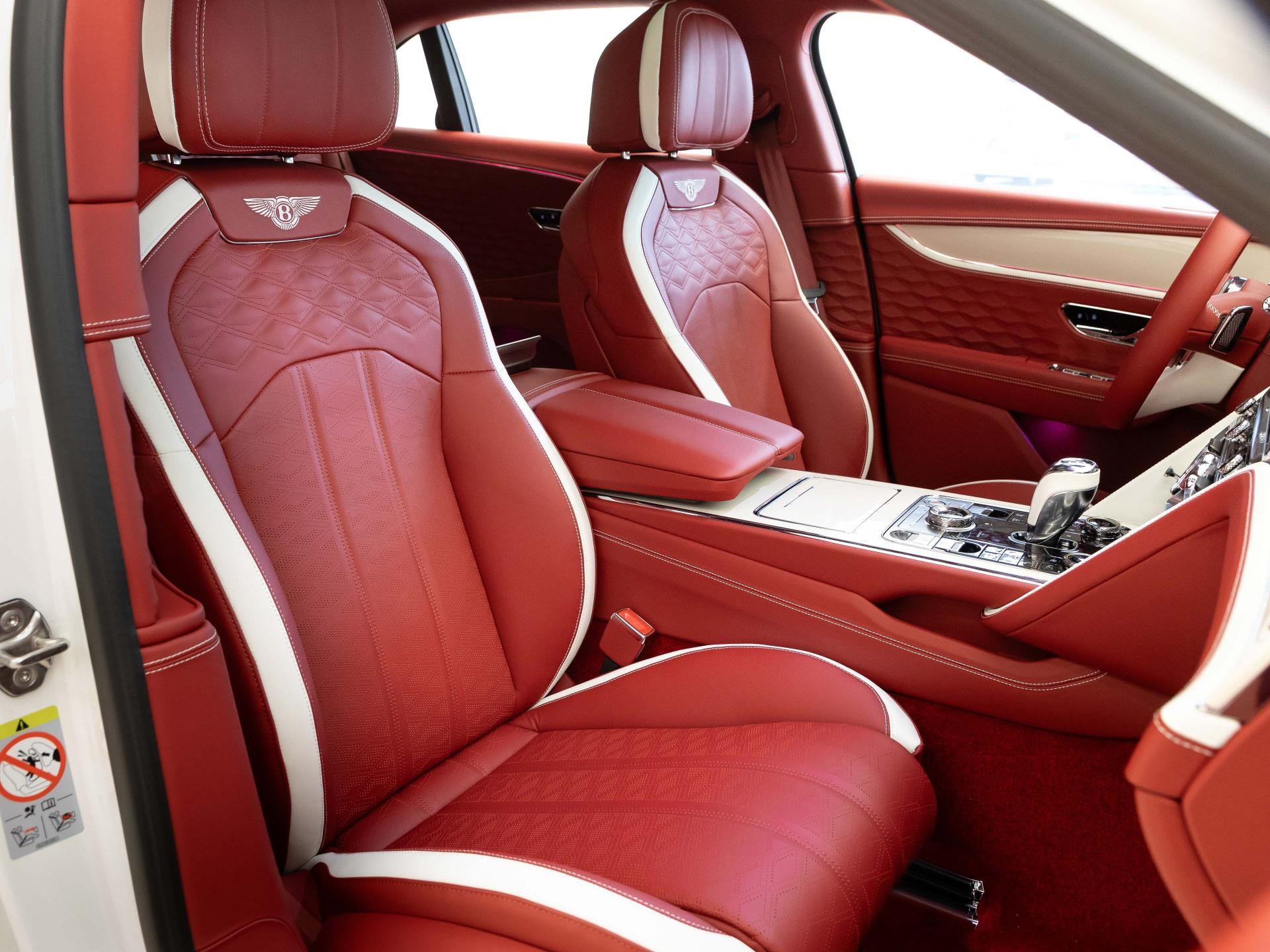 Bentley Flying Spur Speed First Edition WHITE & RED