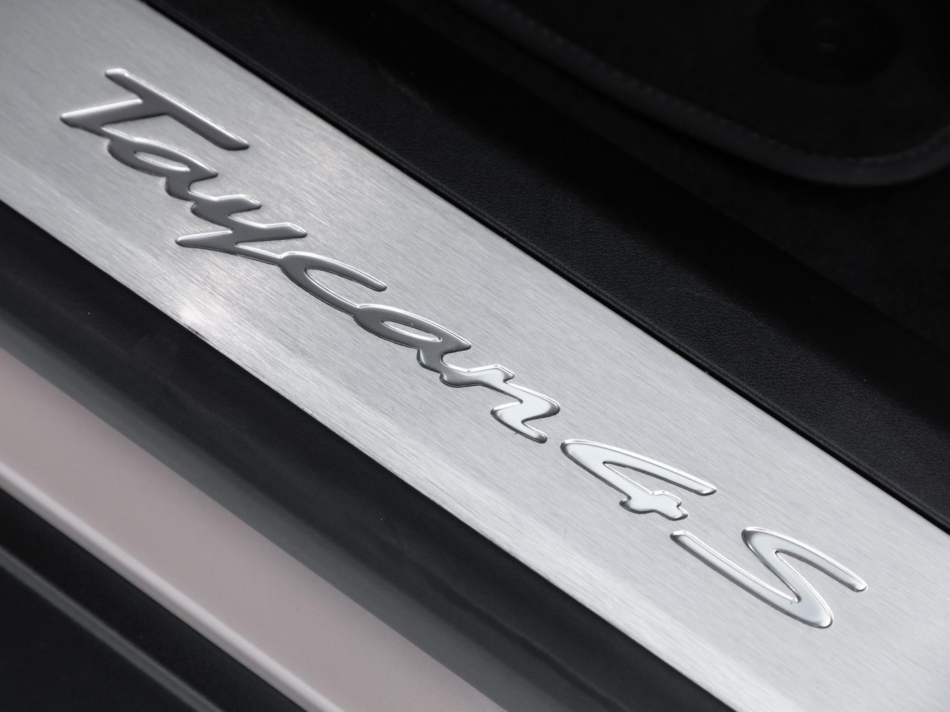 Porsche Taycan 4S Sport Turismo Performancebatterie / 8-fa