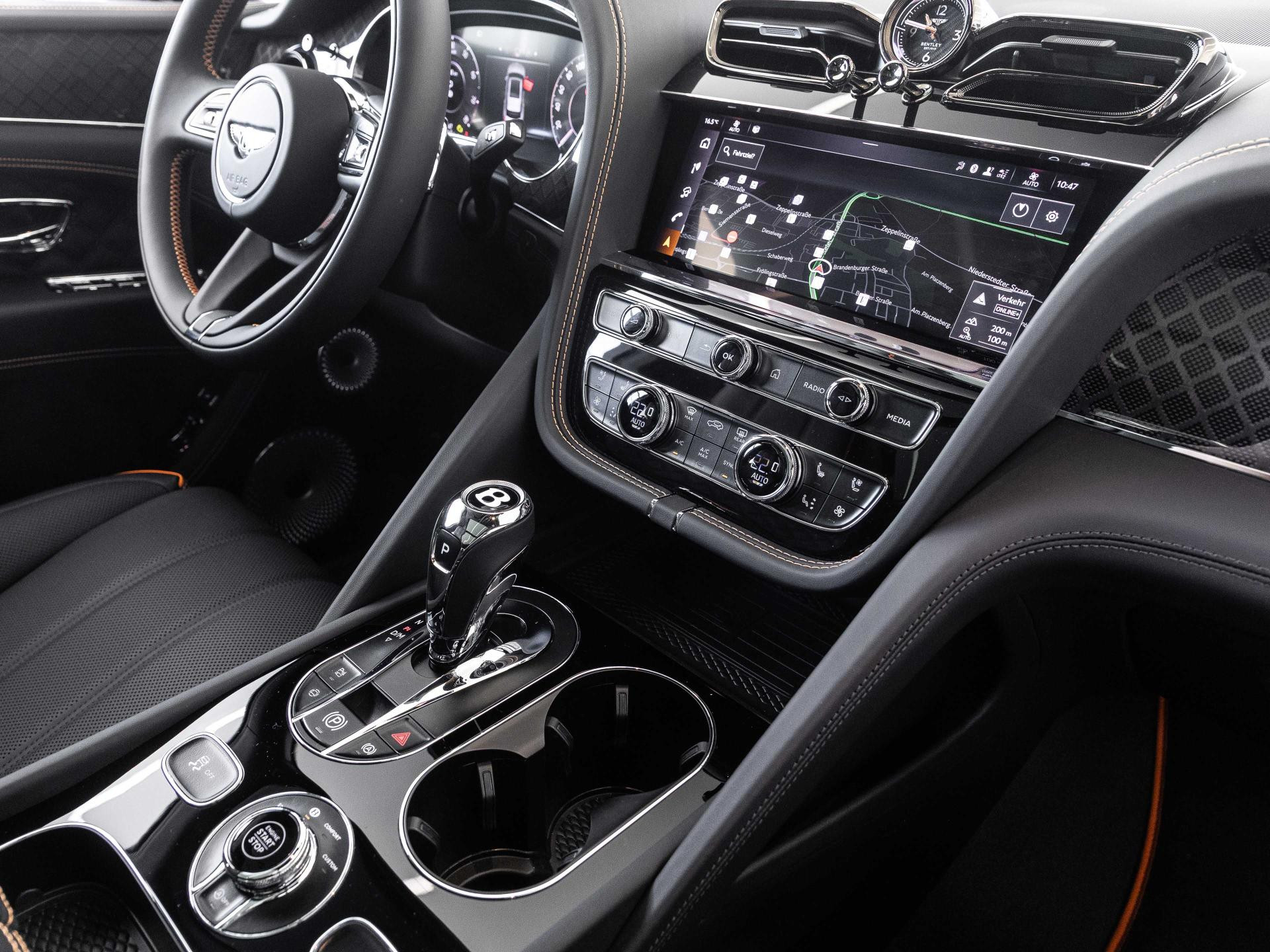 Bentley Bentayga S Black Edition V8 von BENTLEY FRANKFURT