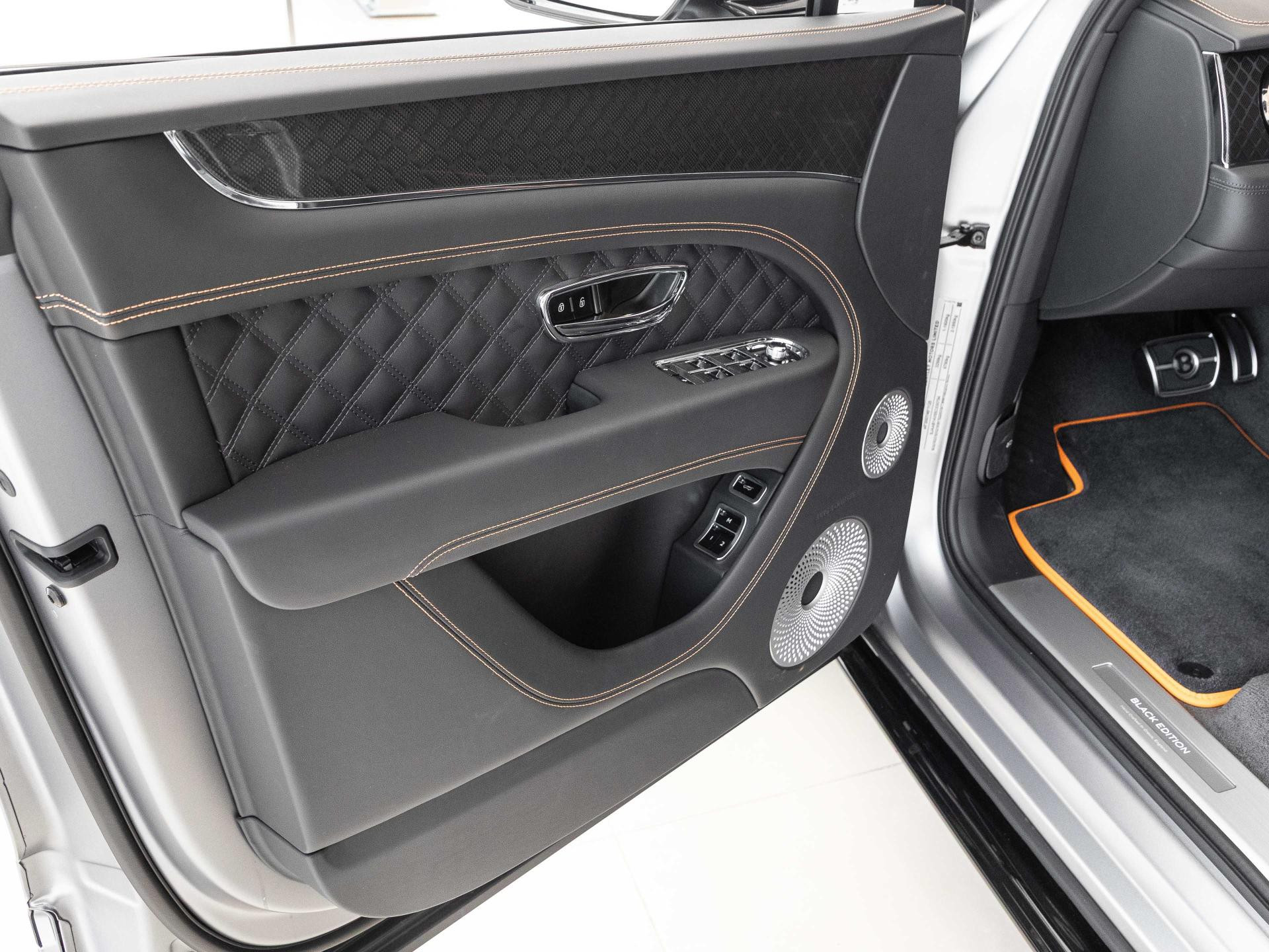 Bentley Bentayga S Black Edition V8 von BENTLEY FRANKFURT