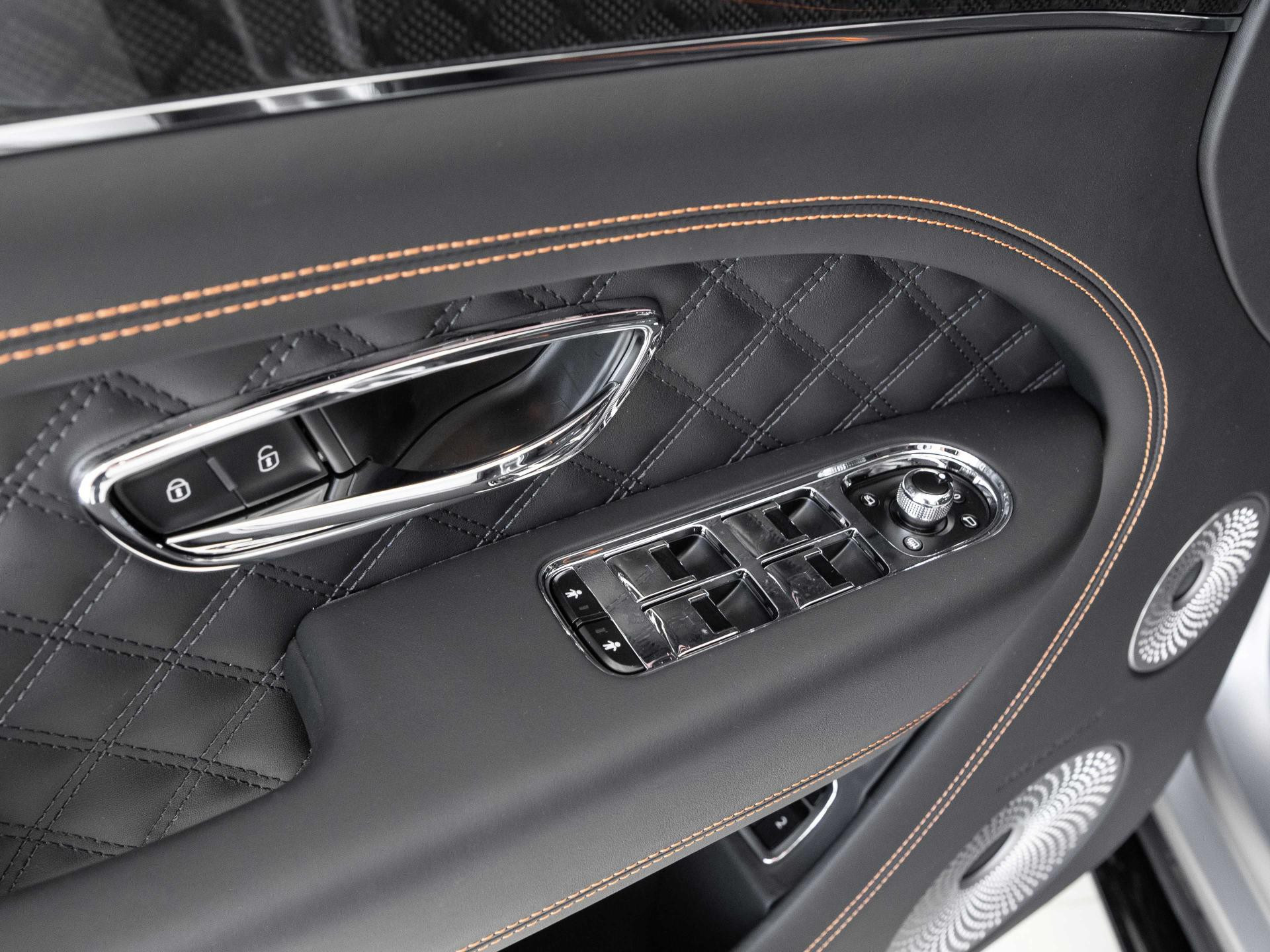 Bentley Bentayga S Black Edition V8 von BENTLEY FRANKFURT