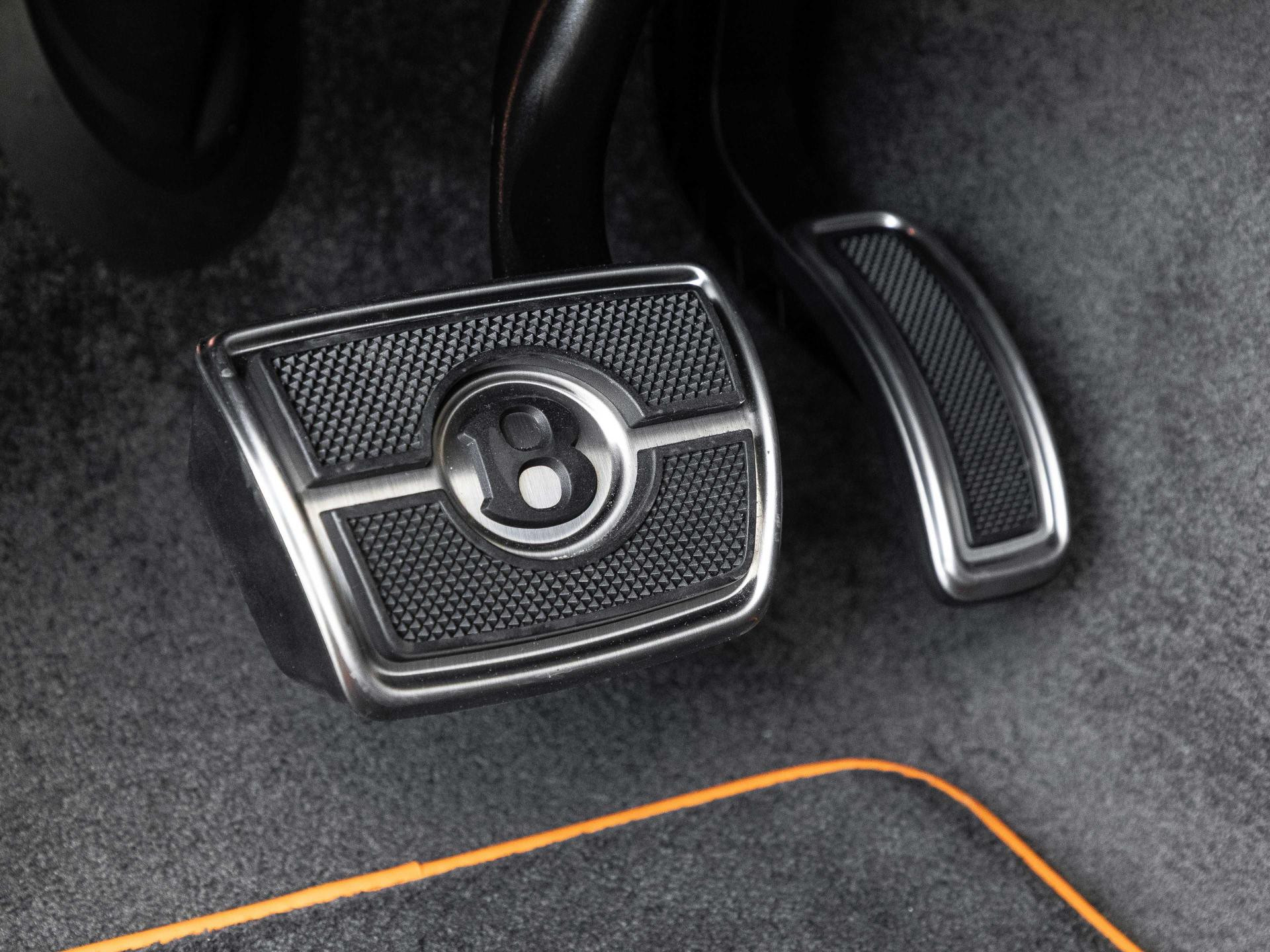 Bentley Bentayga S Black Edition V8 von BENTLEY FRANKFURT