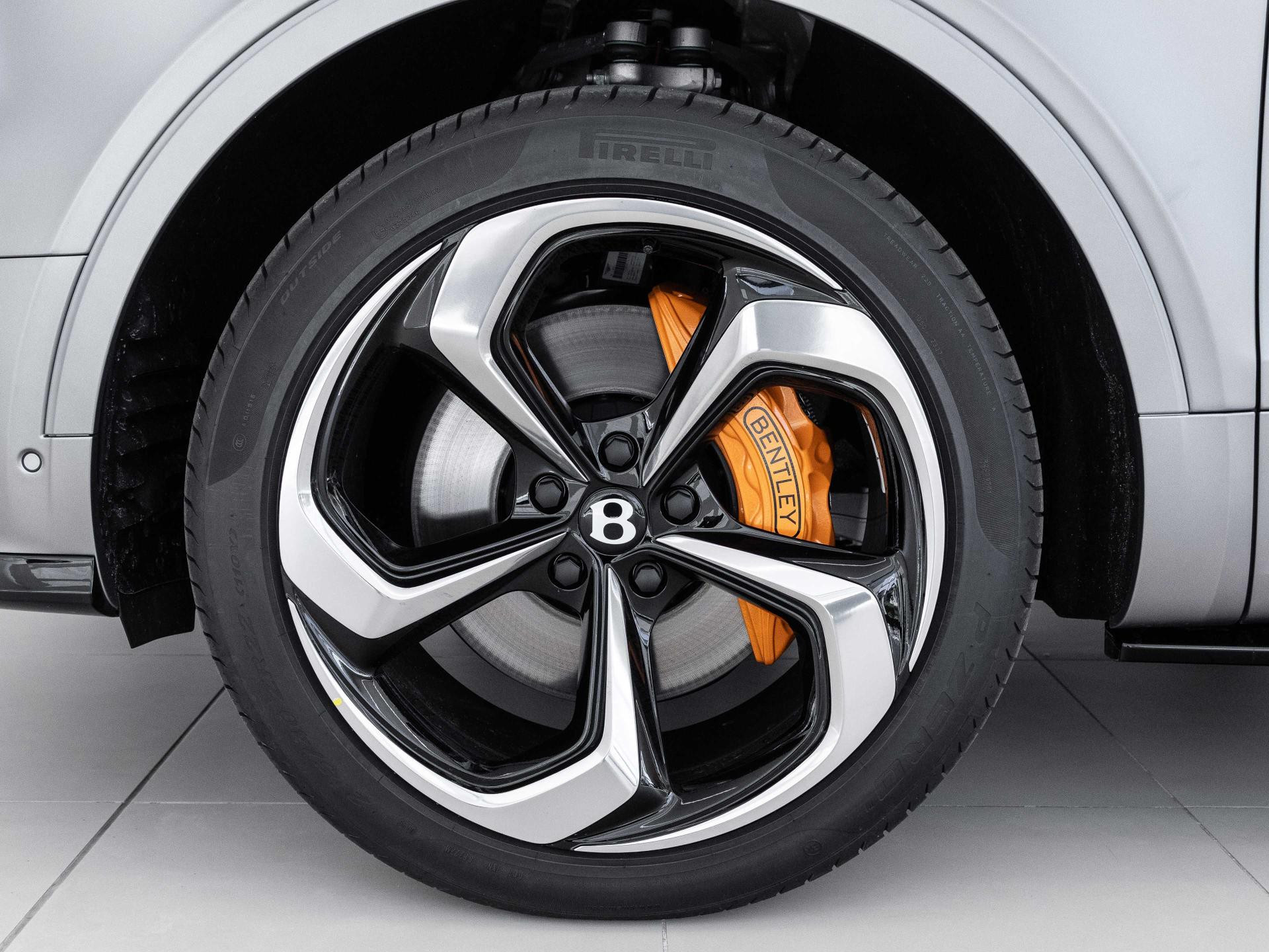 Bentley Bentayga S Black Edition V8 von BENTLEY FRANKFURT