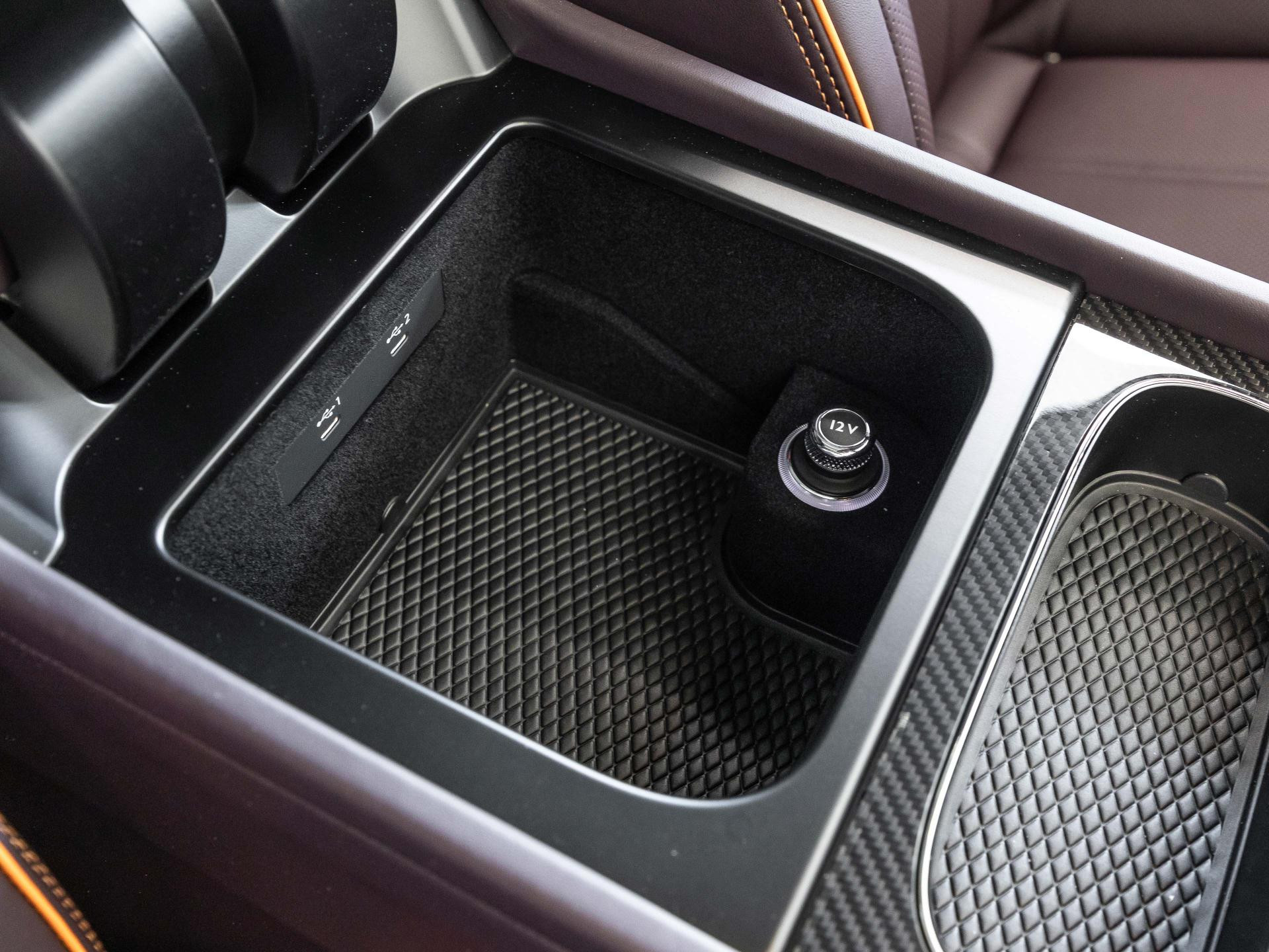 Bentley Bentayga S Black Edition V8 von BENTLEY FRANKFURT