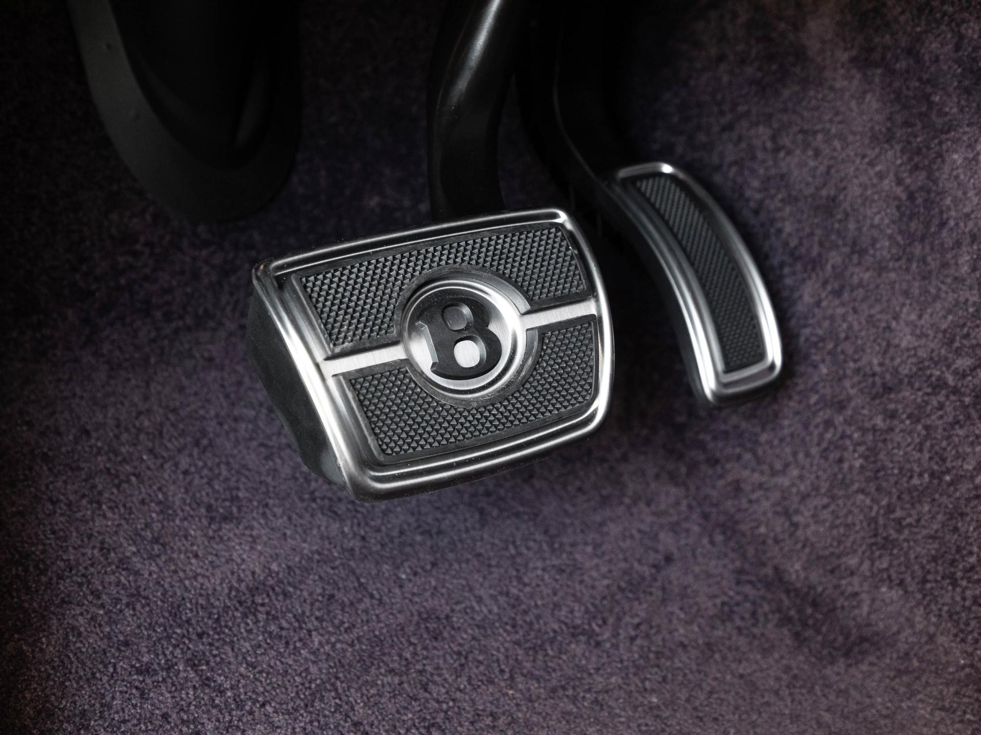 Bentley Bentayga S Black Edition V8 von BENTLEY FRANKFURT