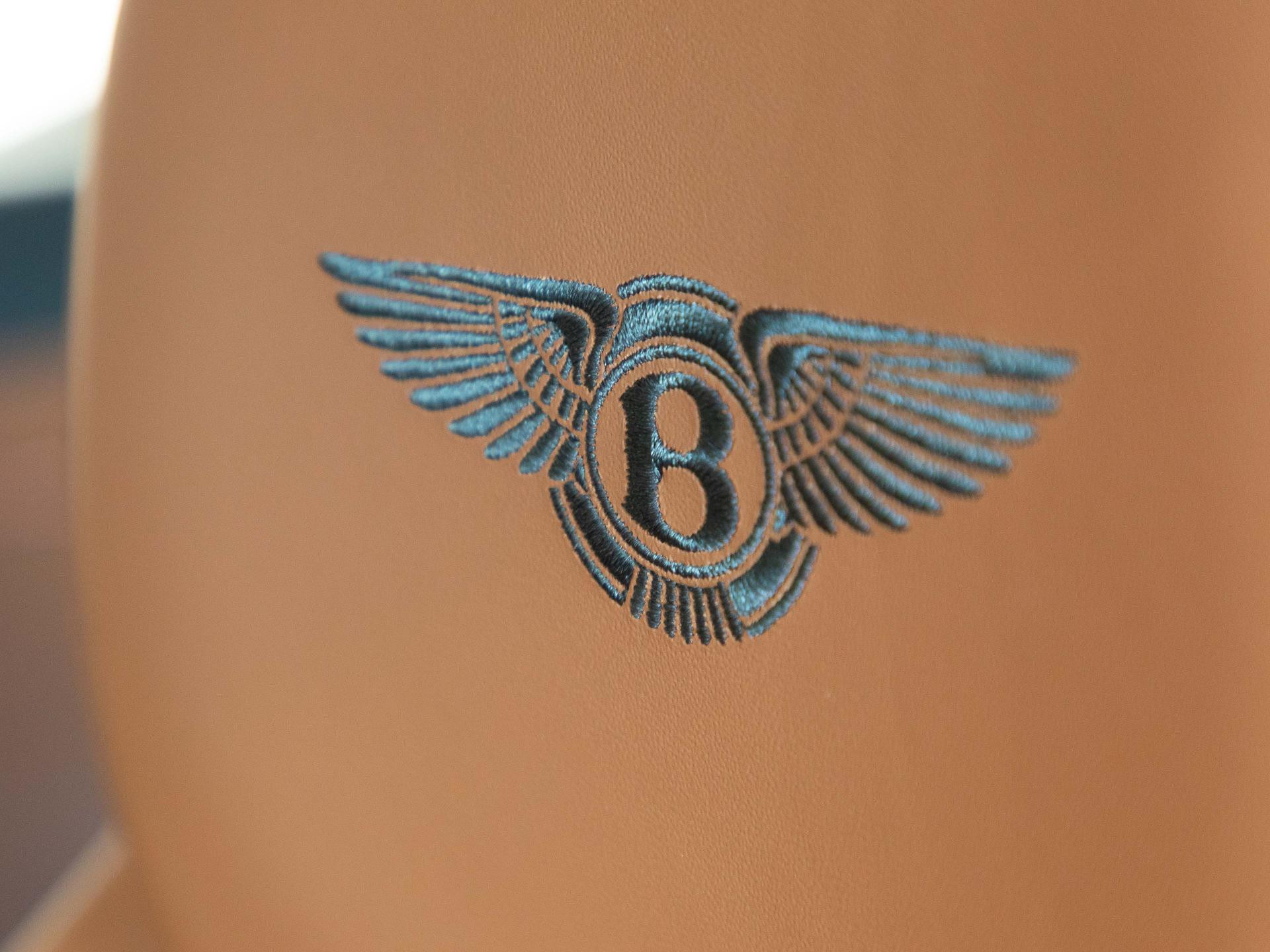 Bentley Continental GT AKRAPOVIC / TOURING / FULL OPTION