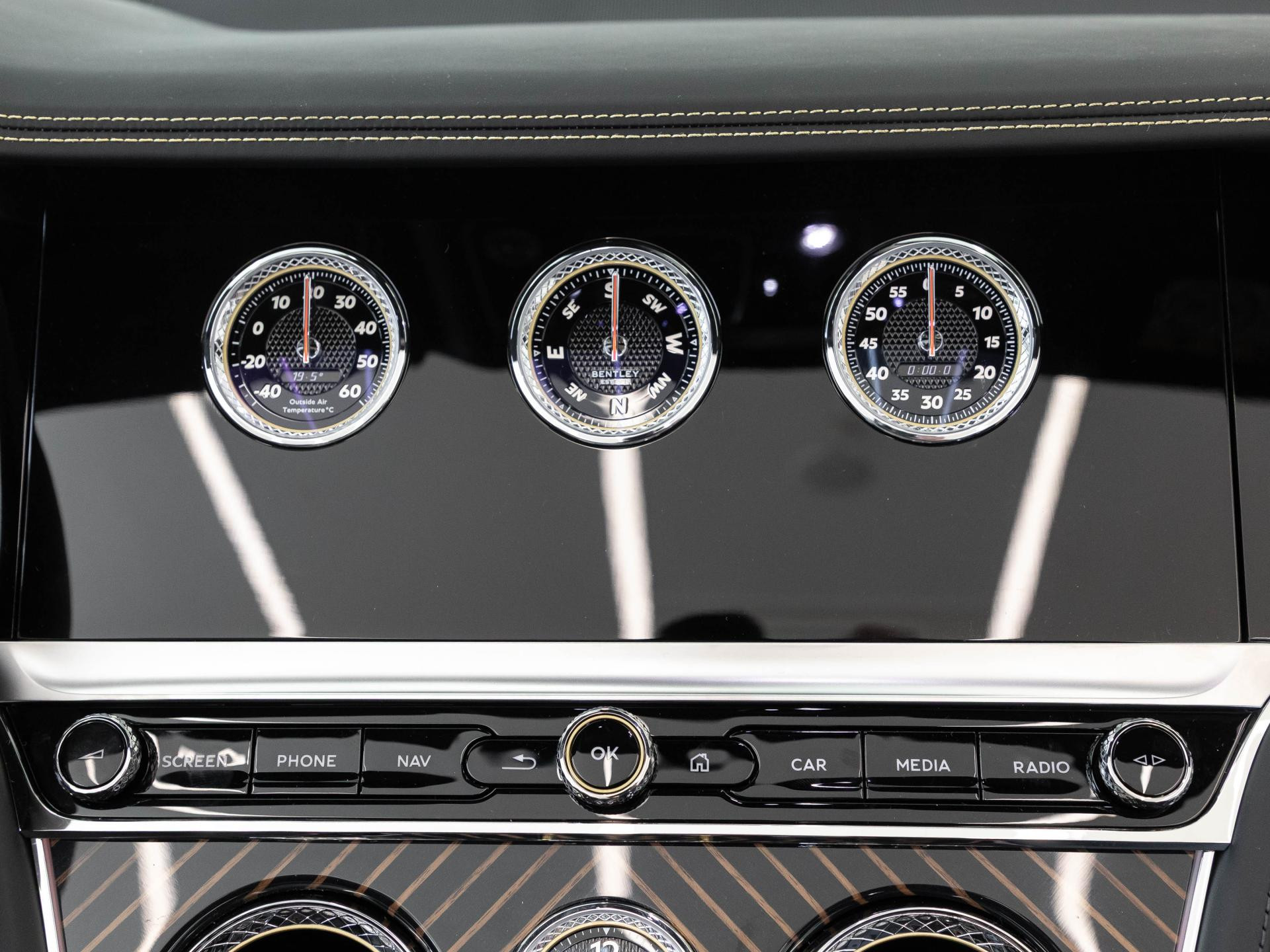 Bentley Continental GTC Azure (MY26) 1 OF 1 MADE BY MULLIN