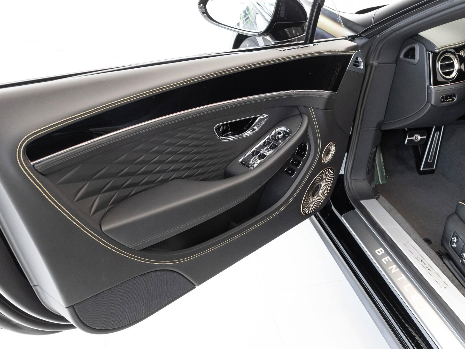 Bentley Continental GTC Azure (MY26) 1 OF 1 MADE BY MULLIN