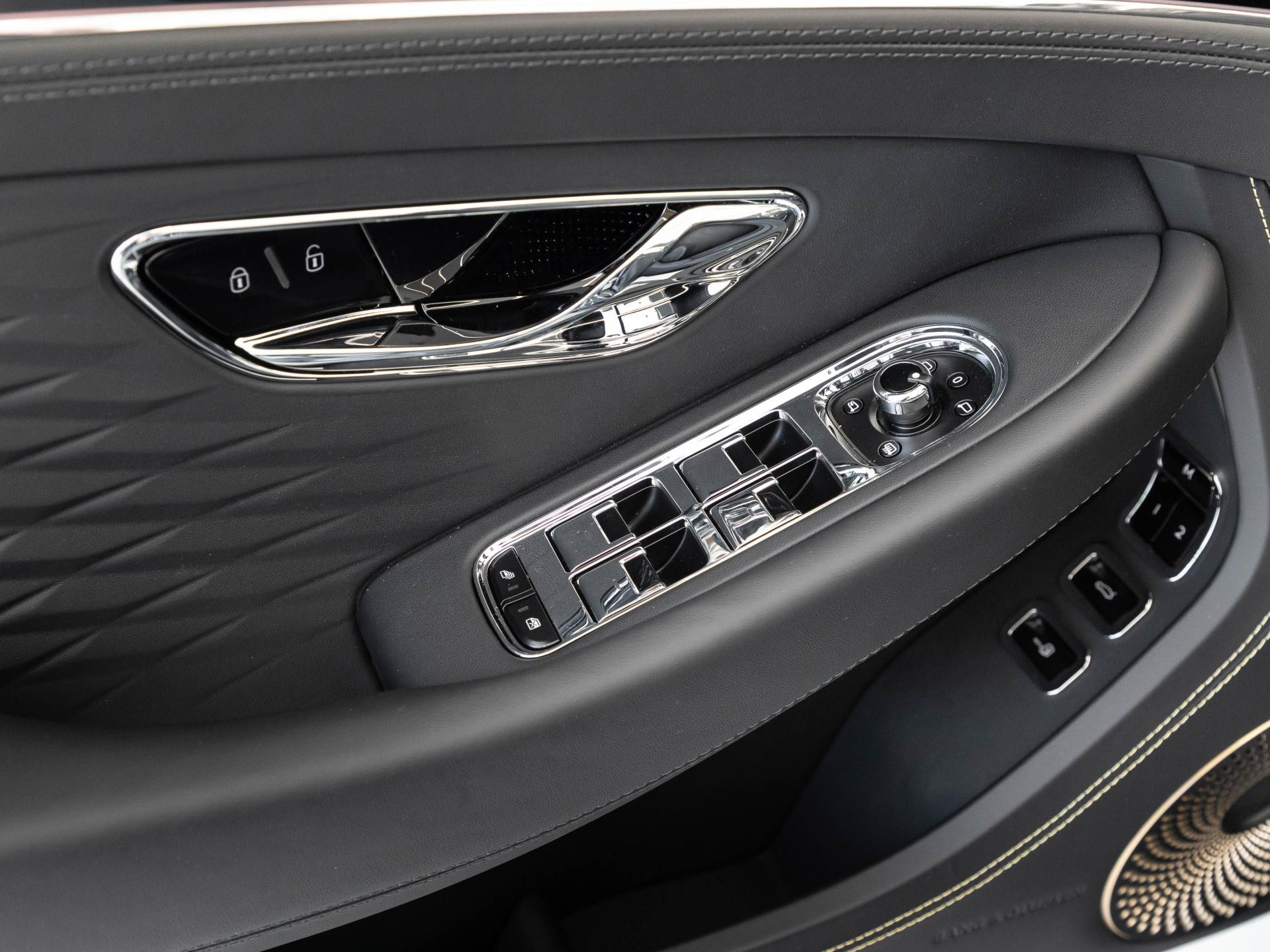 Bentley Continental GTC Azure (MY26) 1 OF 1 MADE BY MULLIN