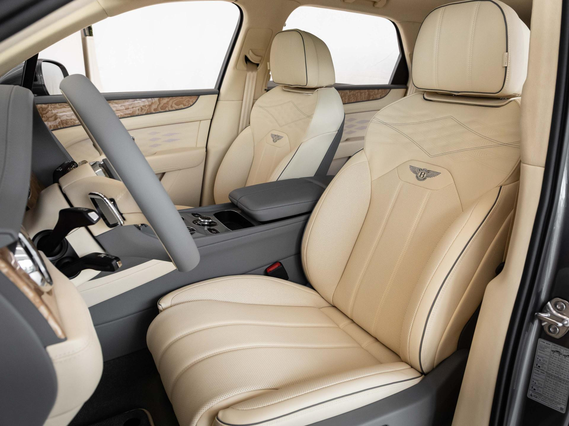 Bentley Bentayga Atelier Edition V8 von BENTLEY FRANKFURT