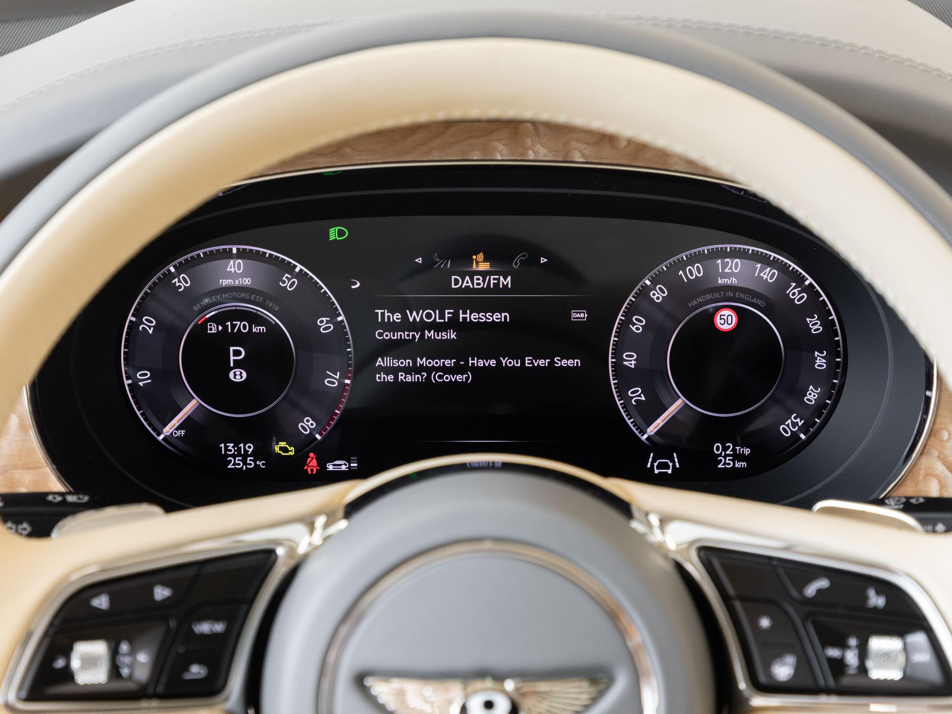 Bentley Bentayga Atelier Edition V8 von BENTLEY FRANKFURT