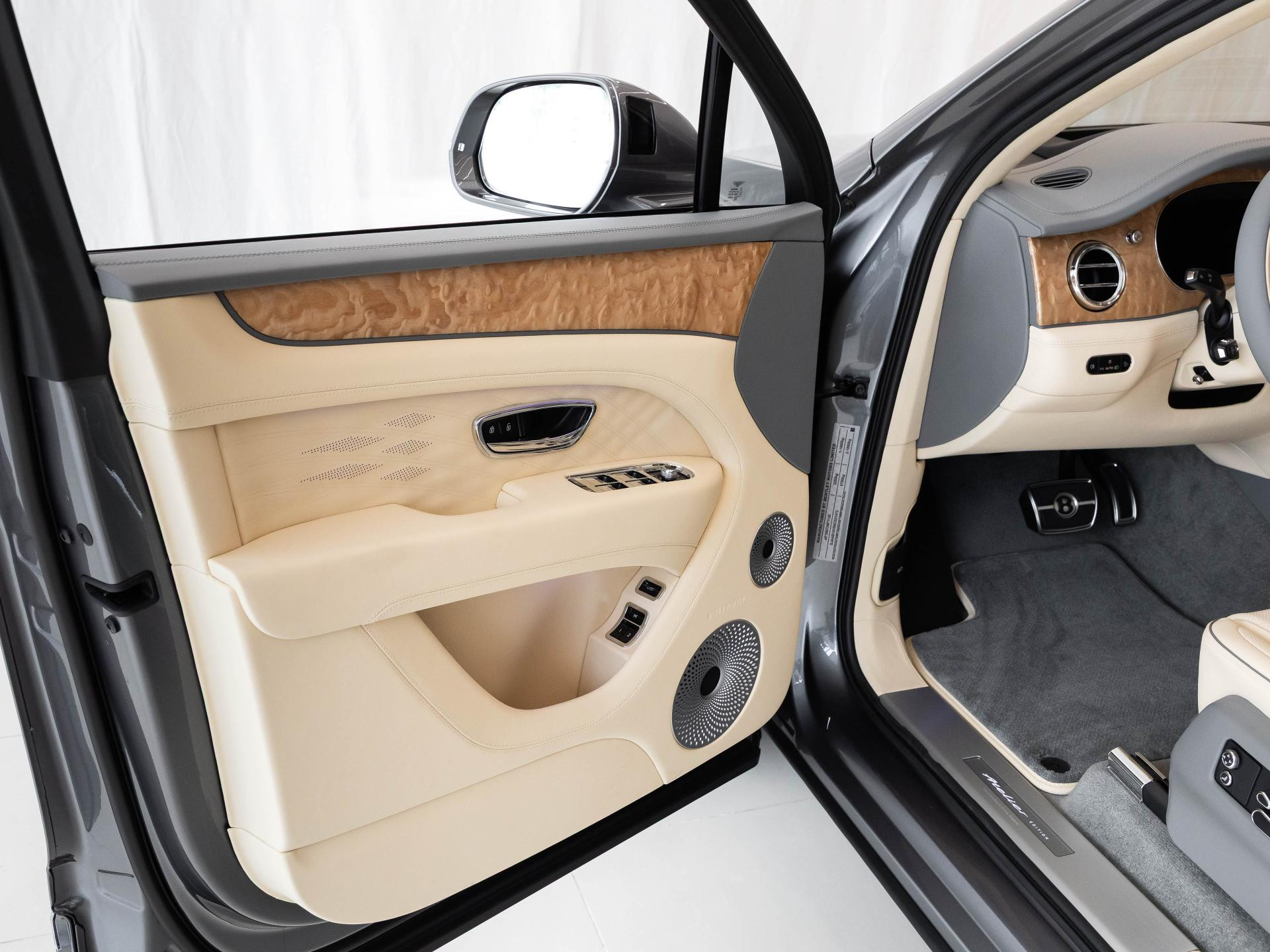 Bentley Bentayga Atelier Edition V8 von BENTLEY FRANKFURT