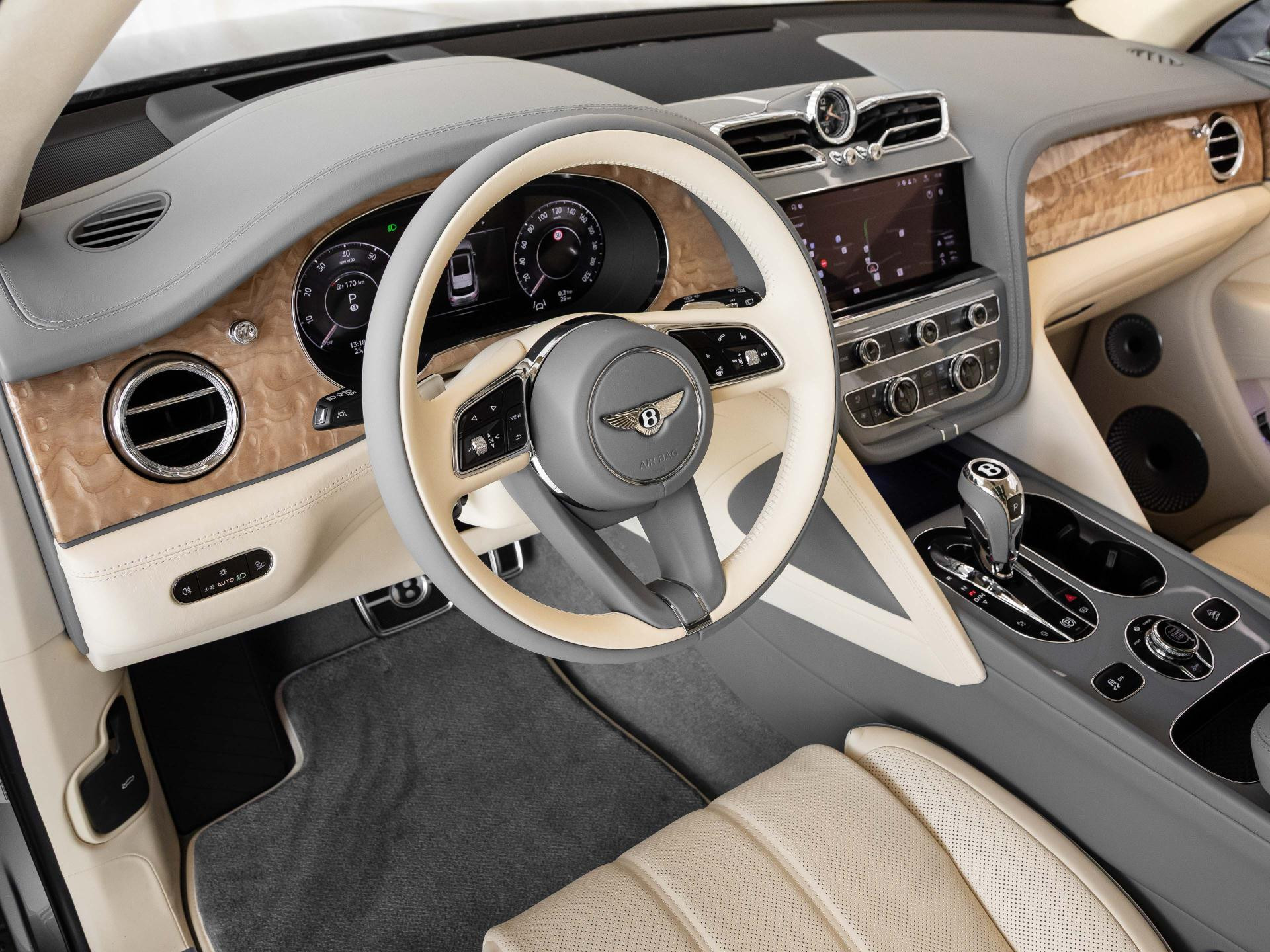 Bentley Bentayga Atelier Edition V8 von BENTLEY FRANKFURT
