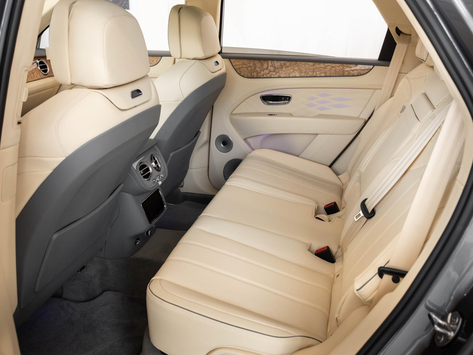 Bentley Bentayga Atelier Edition V8 von BENTLEY FRANKFURT