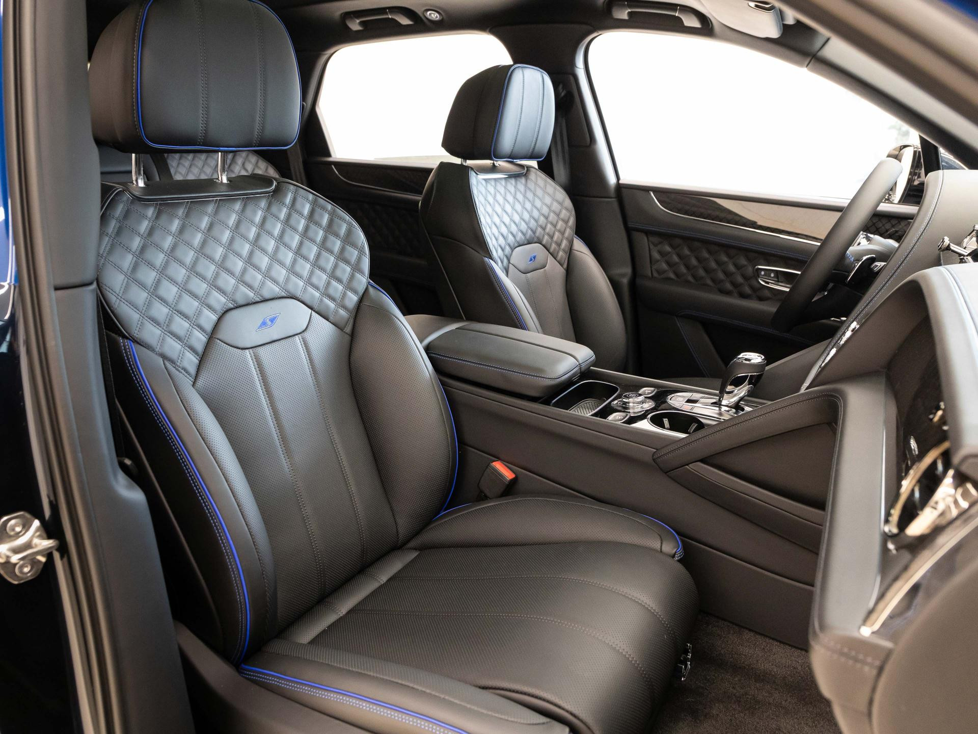 Bentley Bentayga S Black Edition V8 von BENTLEY FRANKFURT