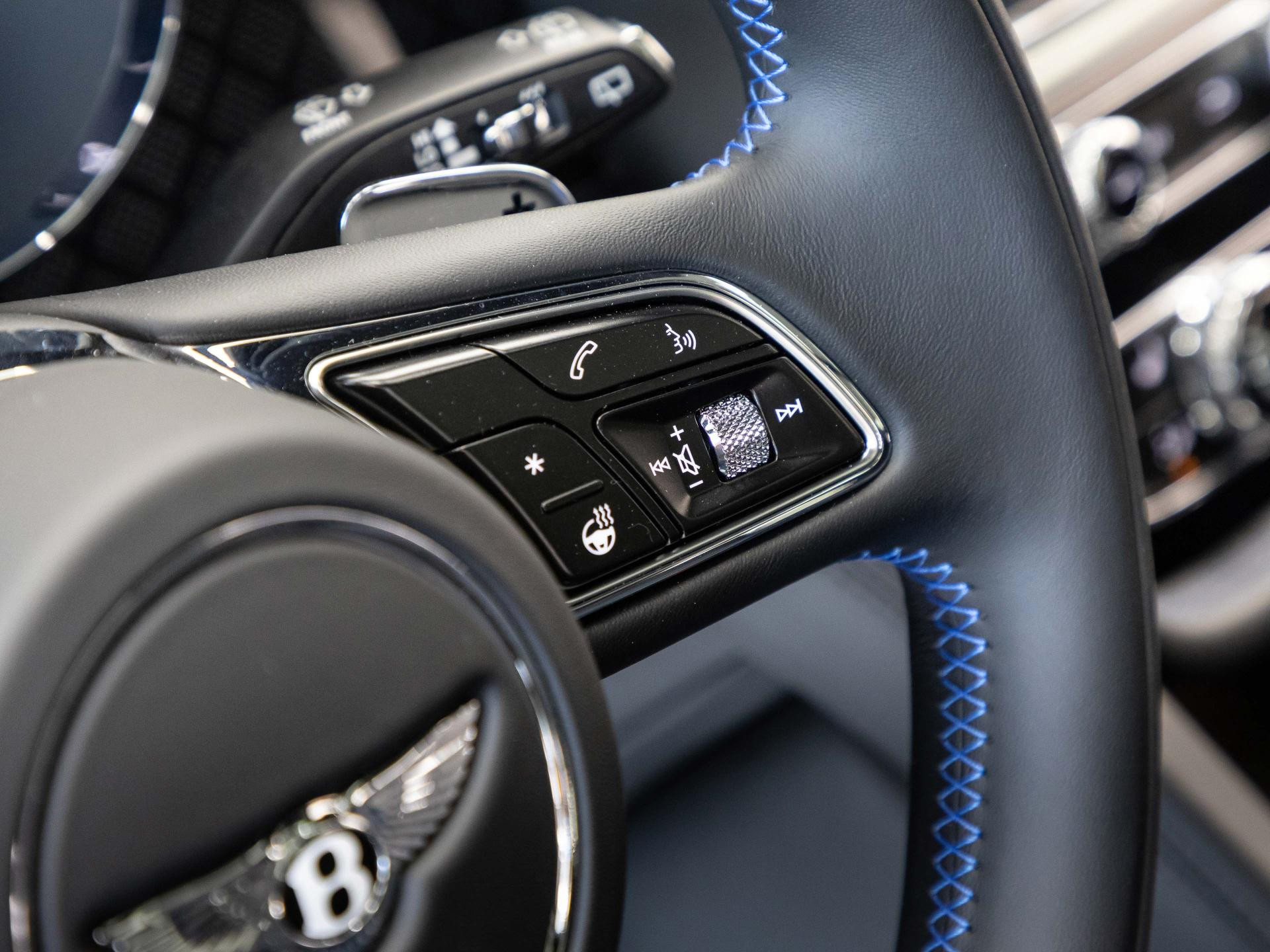 Bentley Bentayga S Black Edition V8 von BENTLEY FRANKFURT