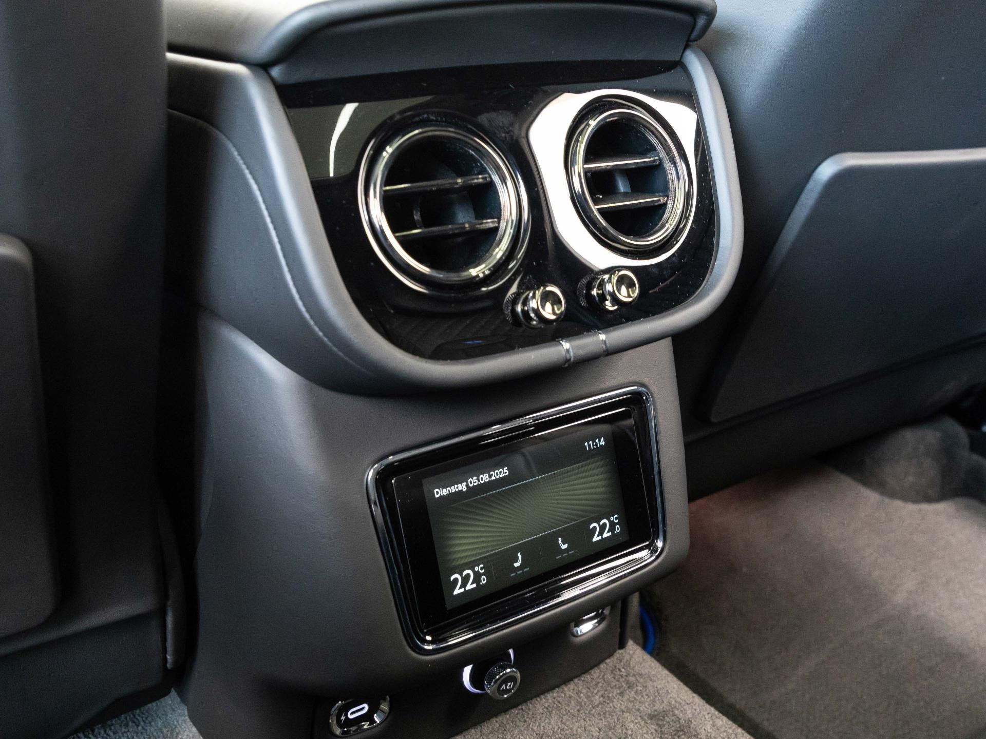 Bentley Bentayga S Black Edition V8 von BENTLEY FRANKFURT