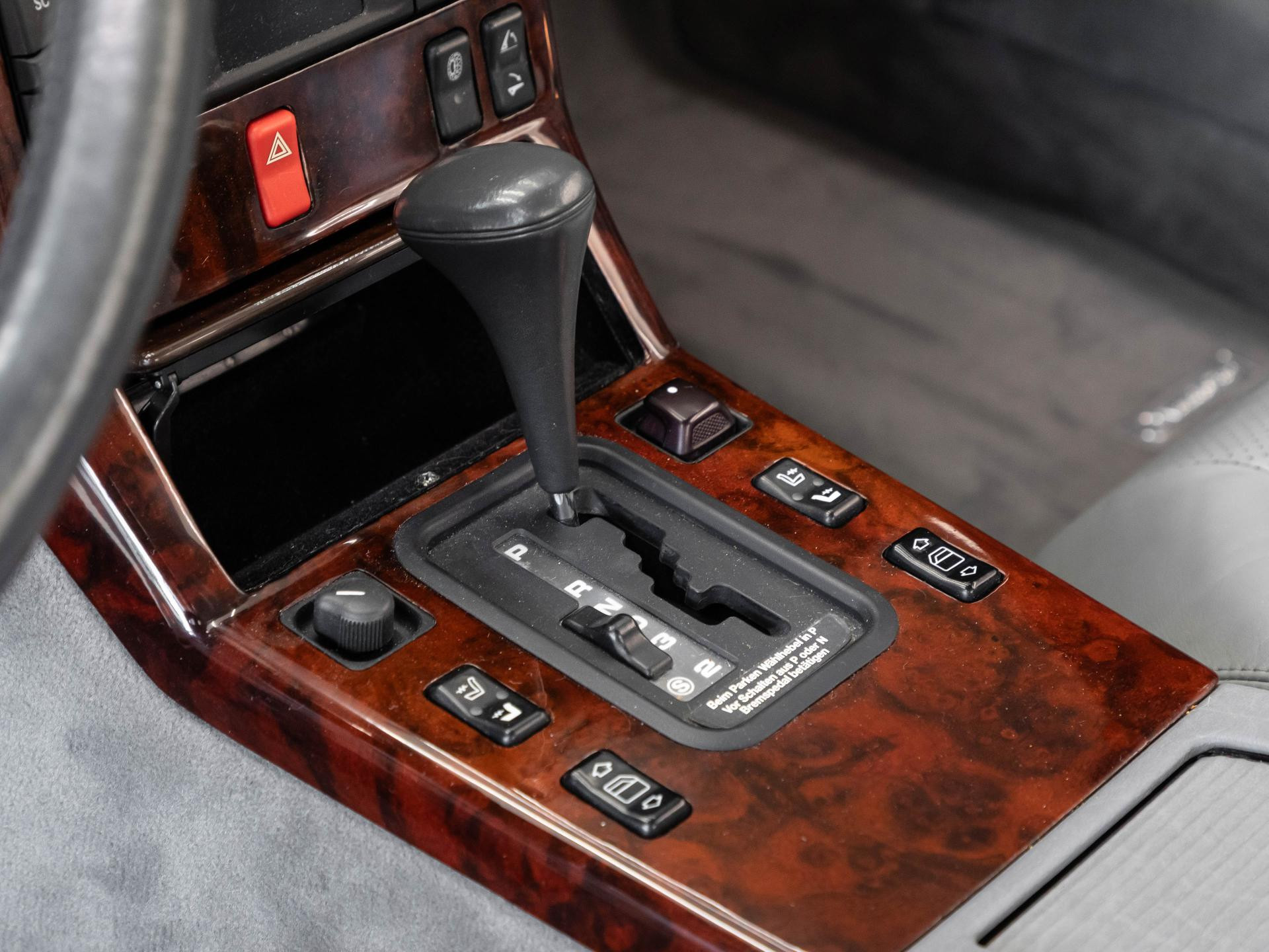 Mercedes-Benz 300 SL 2. Hand von BENTLEY FRANKFURT