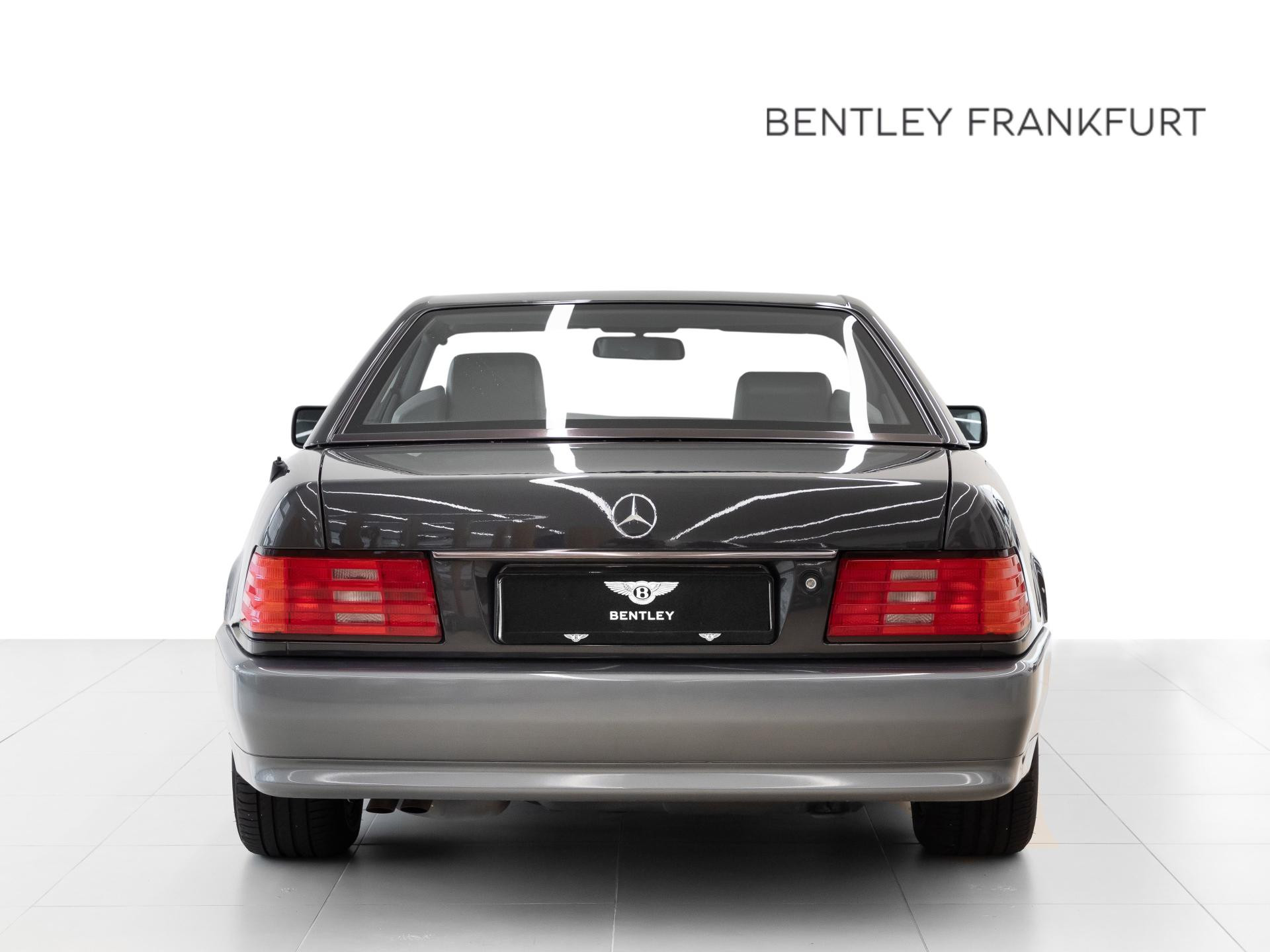 Mercedes-Benz 300 SL 2. Hand von BENTLEY FRANKFURT