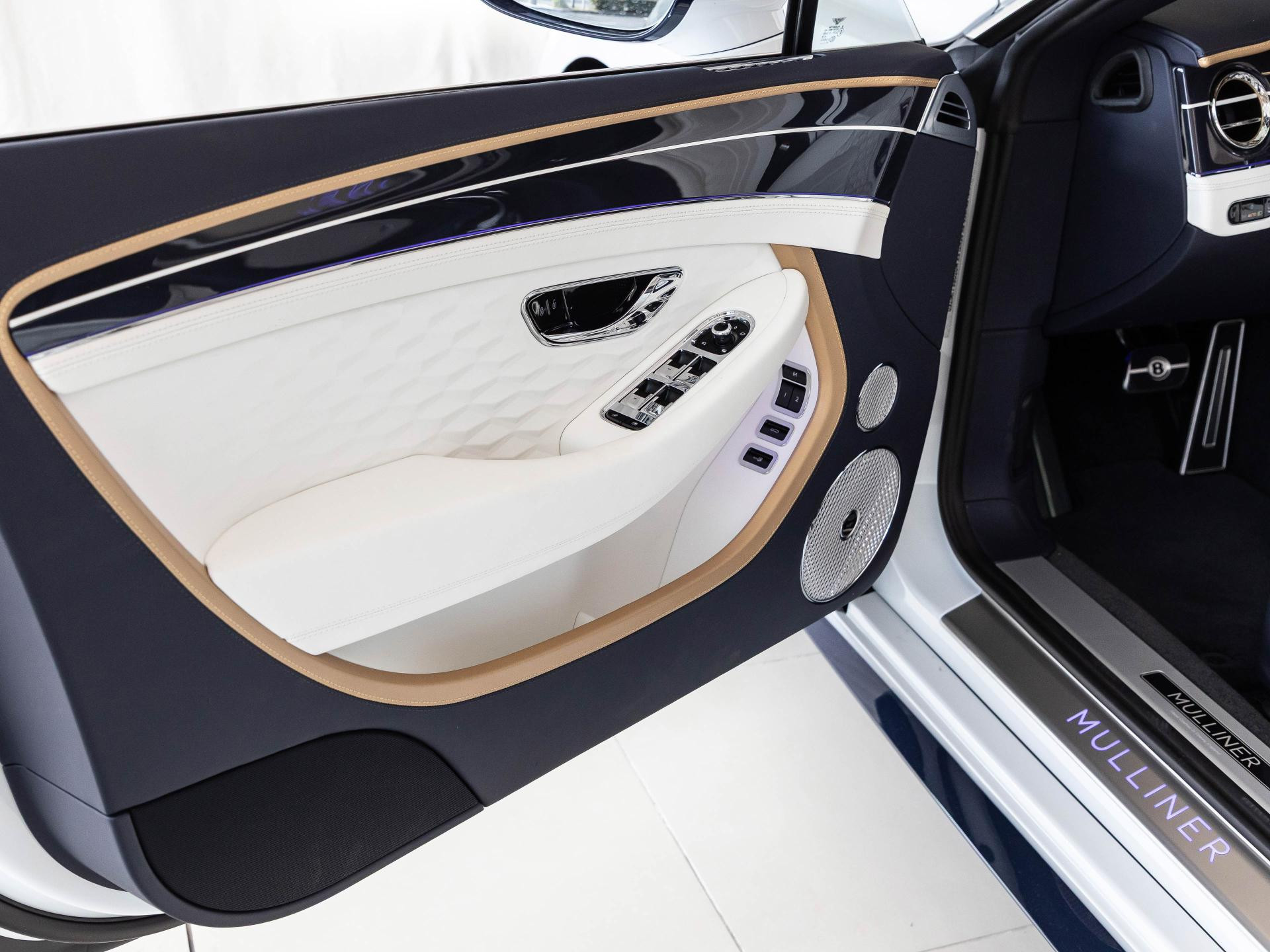 Bentley Continental GTC Mulliner 1 OF 1 MADE BY MULLINER