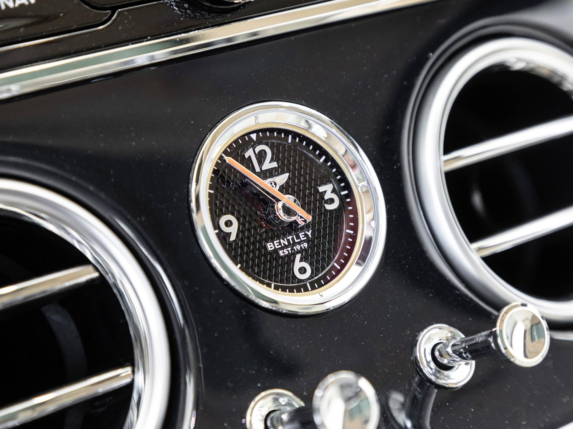 Bentley Continental GT Azure (MY26) Hybrid