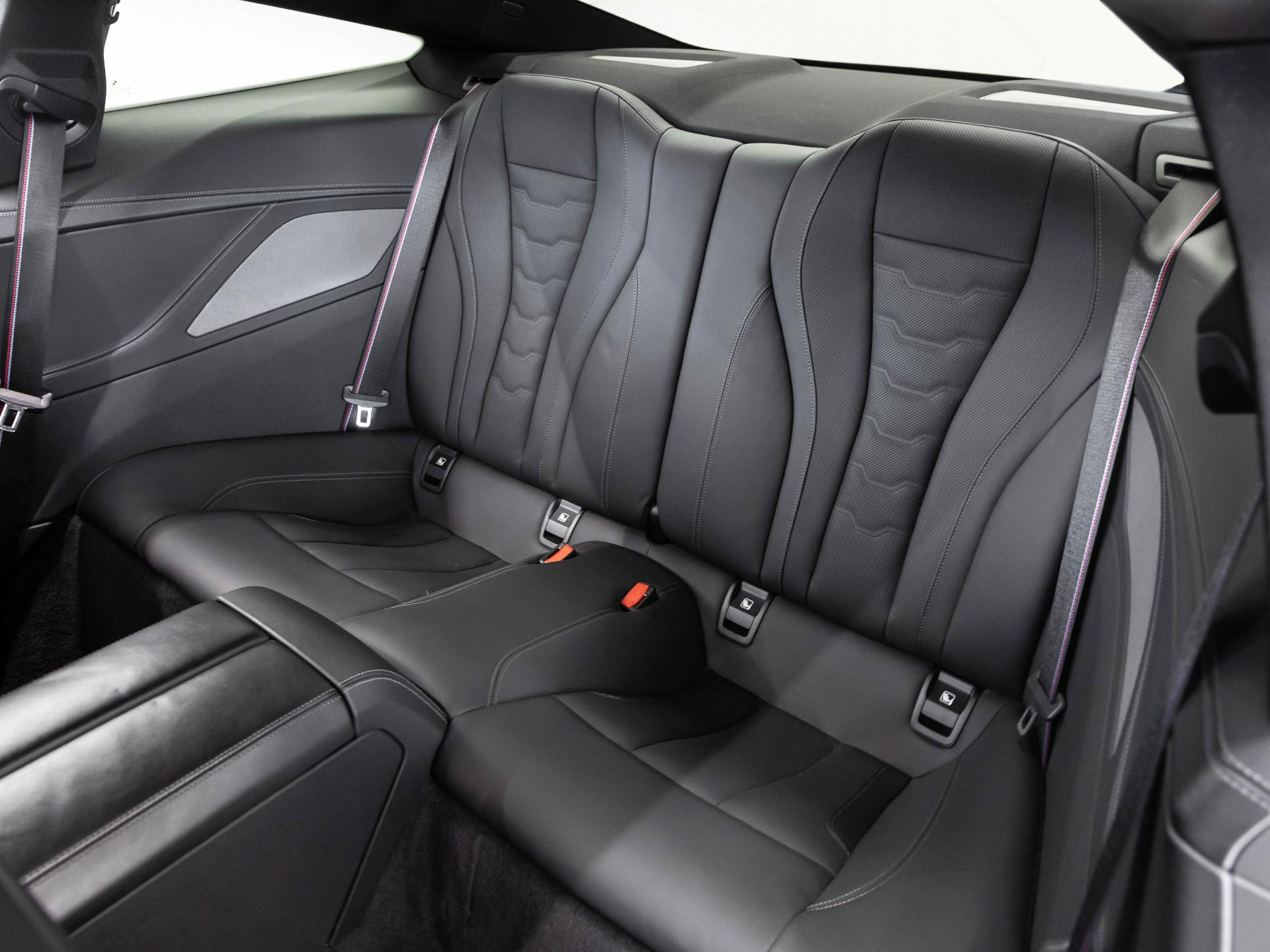 BMW M850i xDrive Carbon Core