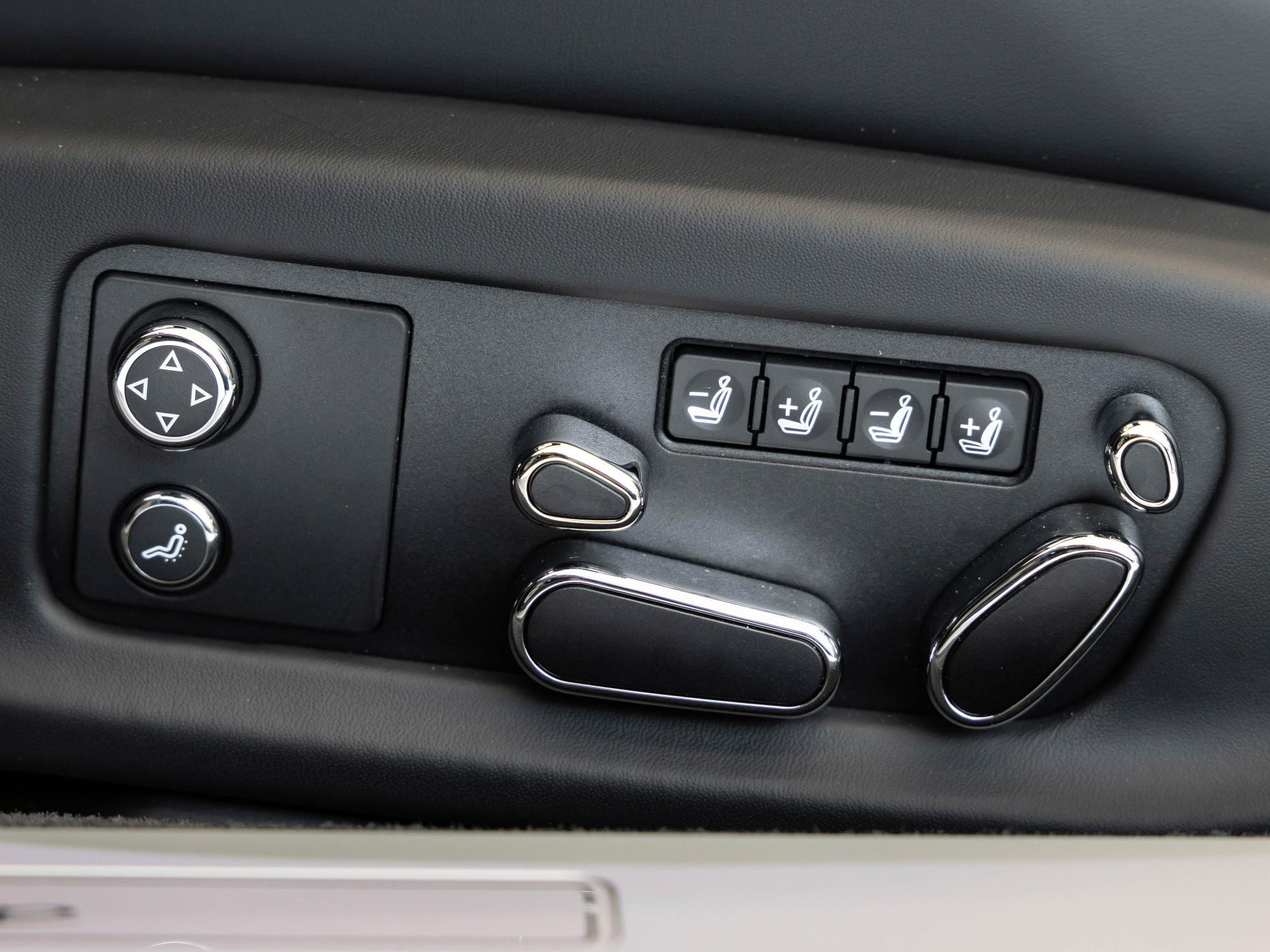 Bentley Continental GTC Azure (MY26) Hybrid