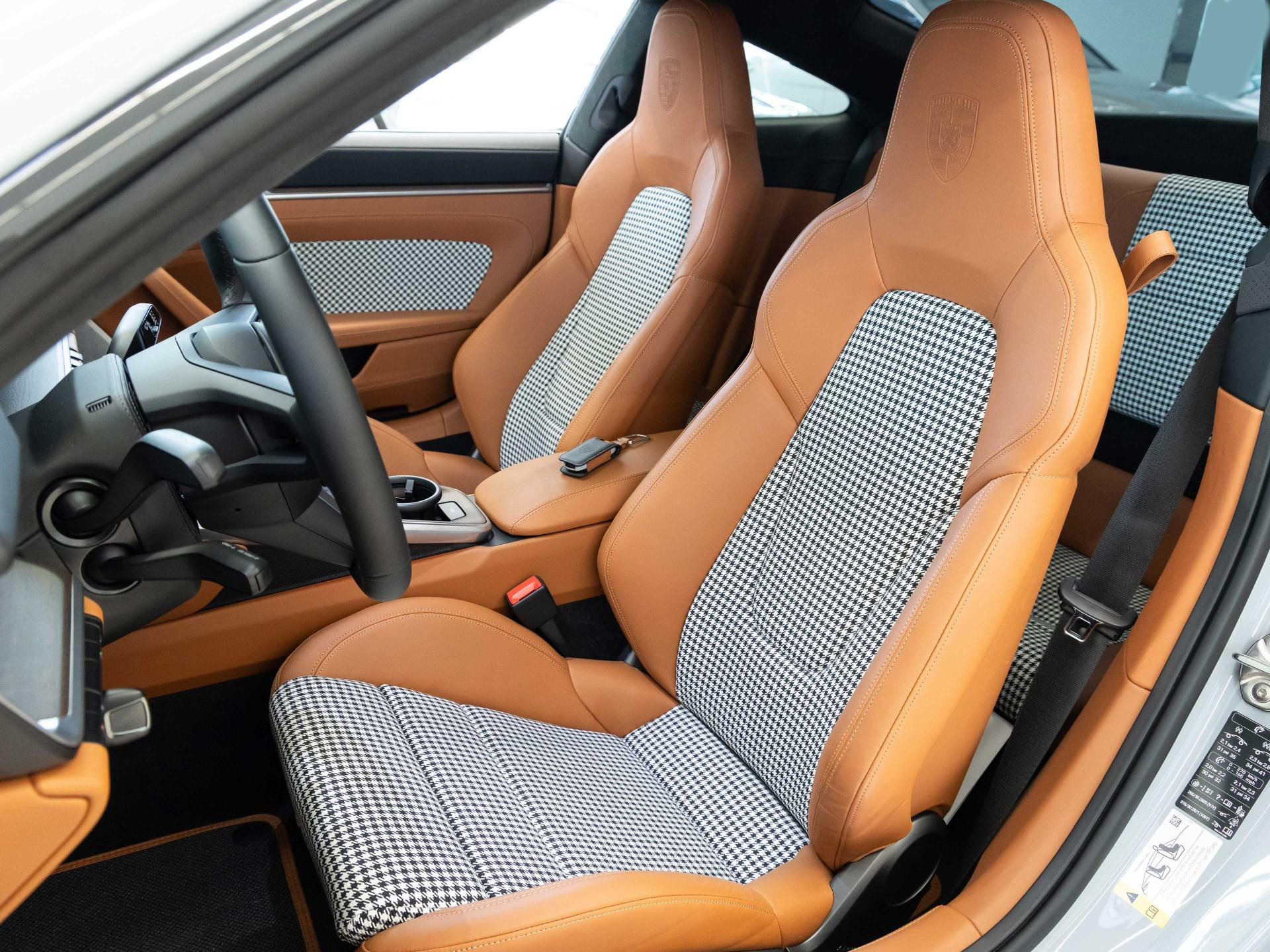 Porsche 911 Sport Classic mit Sport Chrono Paket