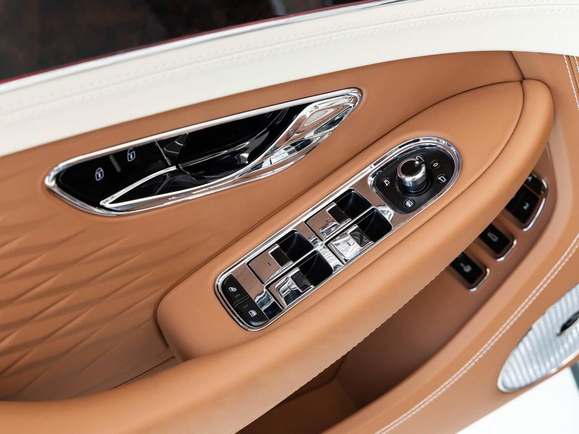 Bentley Continental GTC Azure (MY26) Hybrid