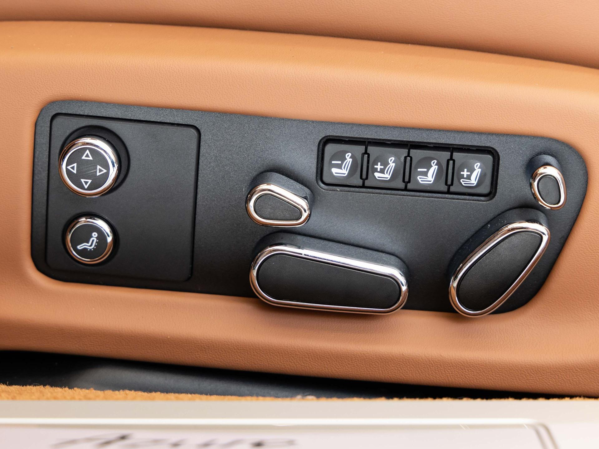 Bentley Continental GTC Azure (MY26) Hybrid