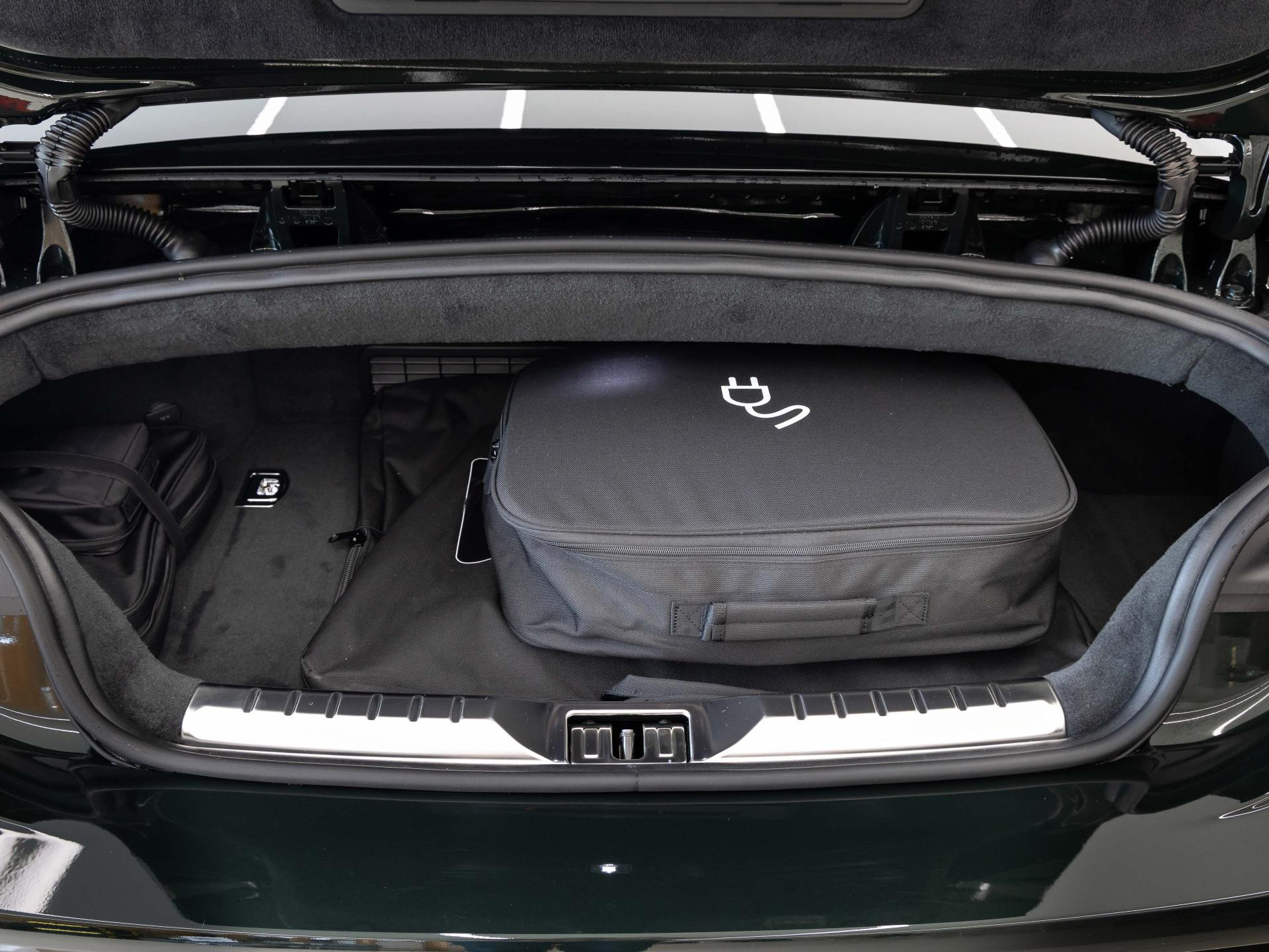 Bentley Continental GTC Azure (MY26) Hybrid