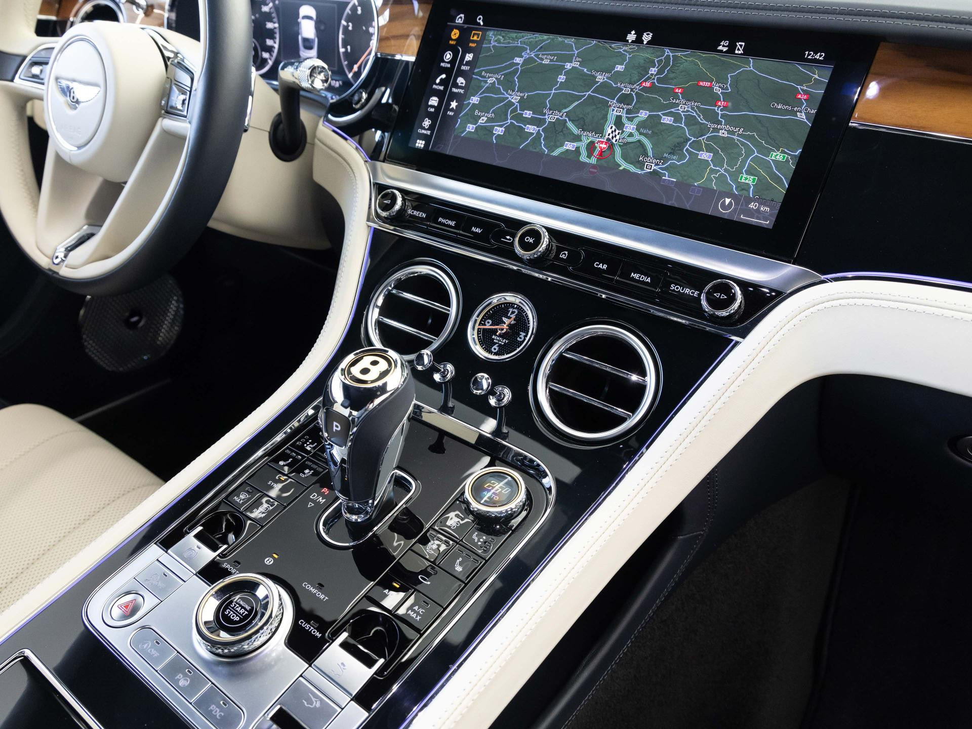 Bentley New Continental GT W12 von BENTLEY FRANKFURT