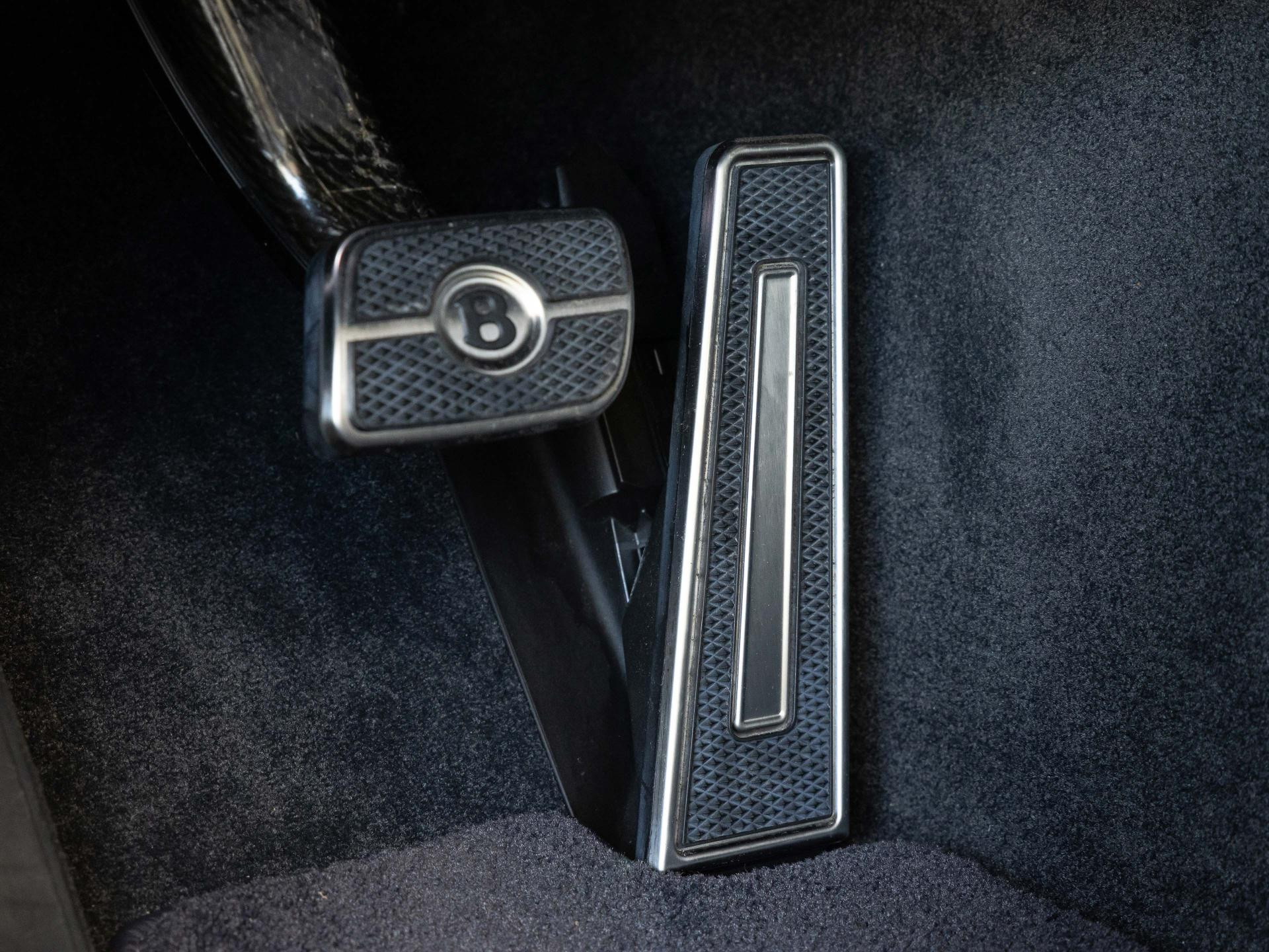 Bentley New Continental GT W12 von BENTLEY FRANKFURT