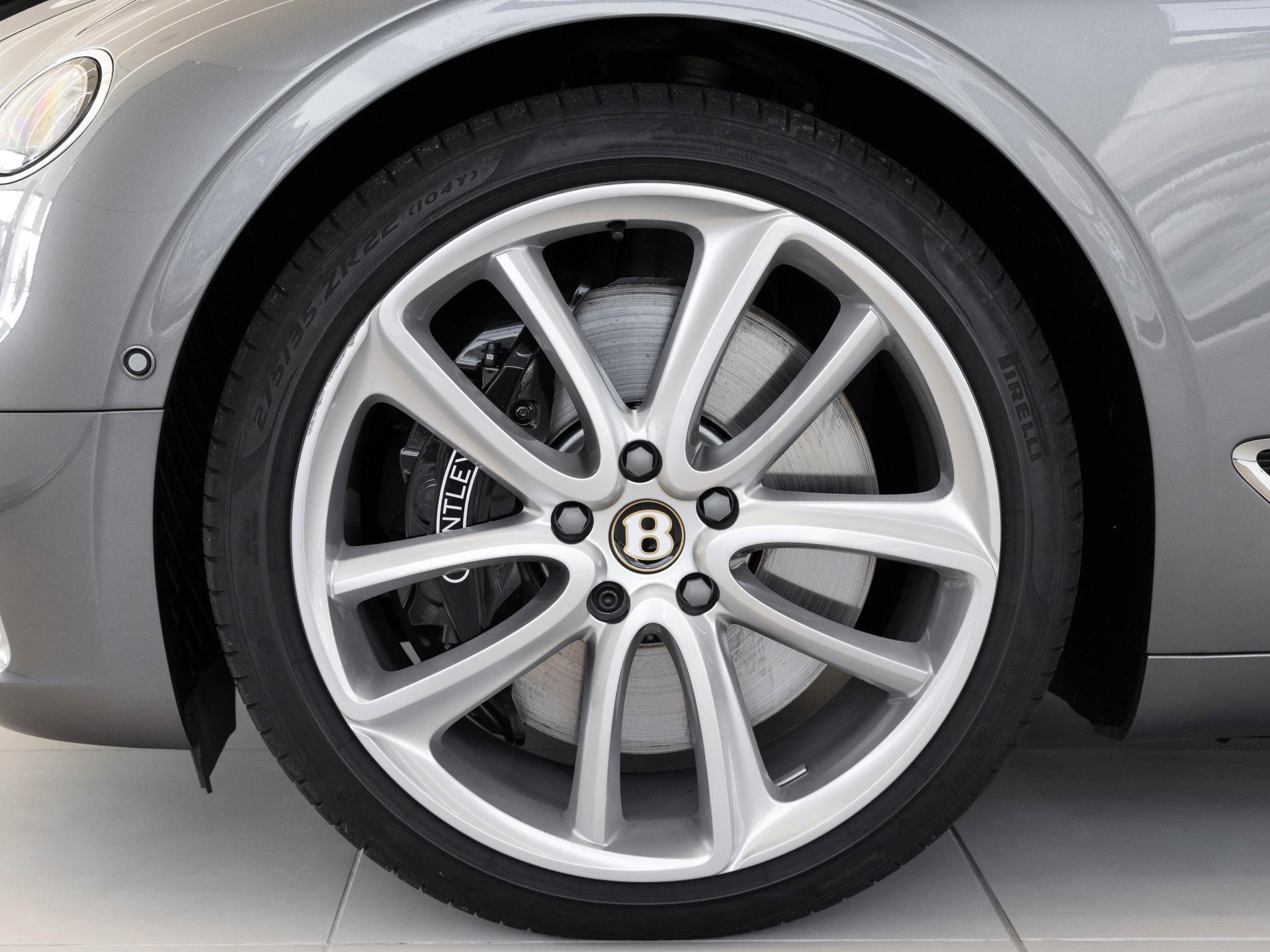 Bentley New Continental GT W12 von BENTLEY FRANKFURT