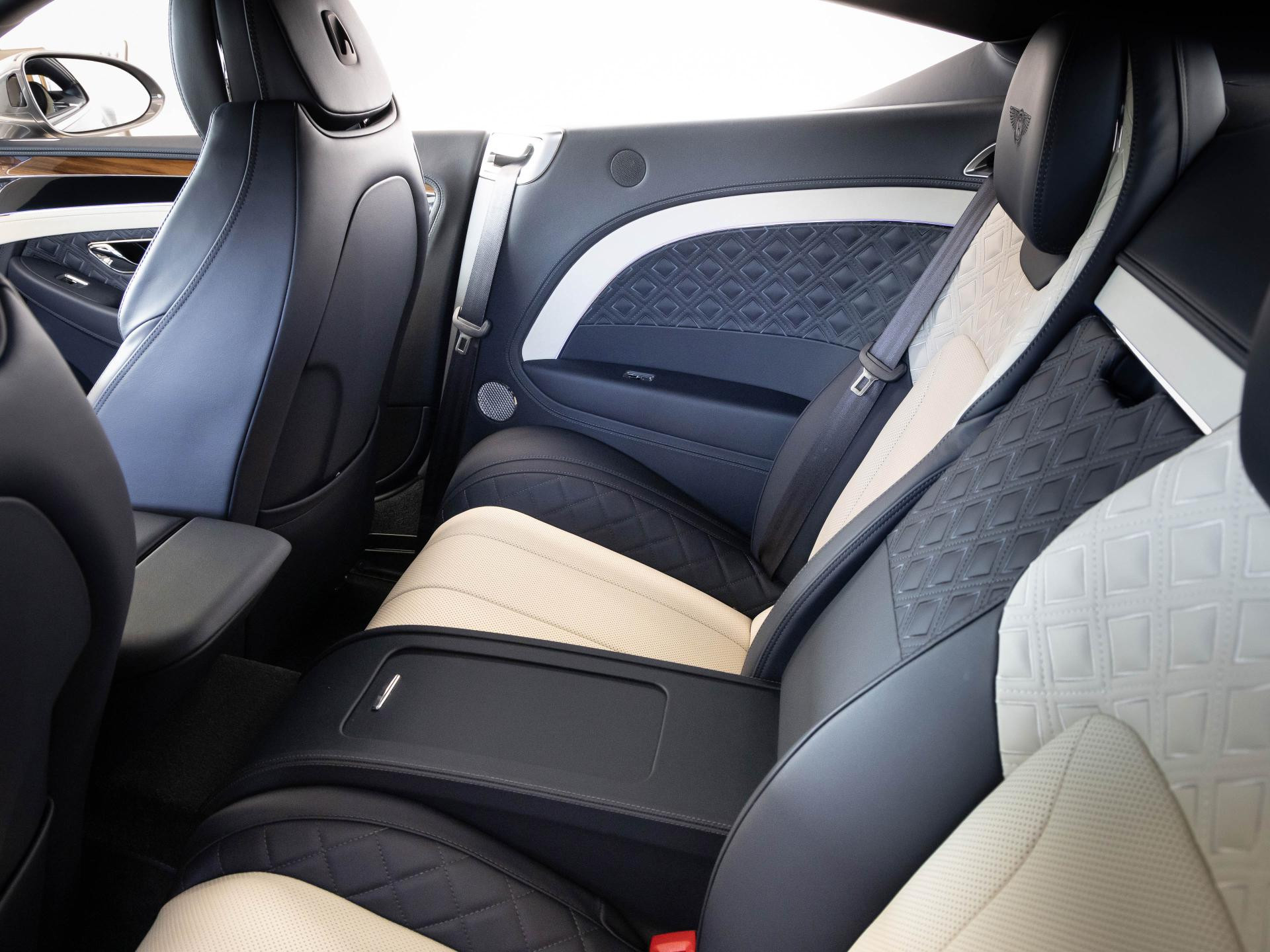 Bentley New Continental GT W12 von BENTLEY FRANKFURT