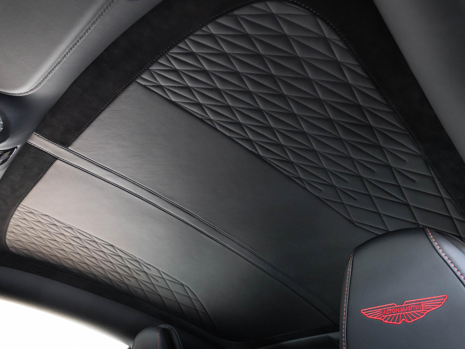 Aston Martin DB12 Coupé von BENTLEY FRANKFURT