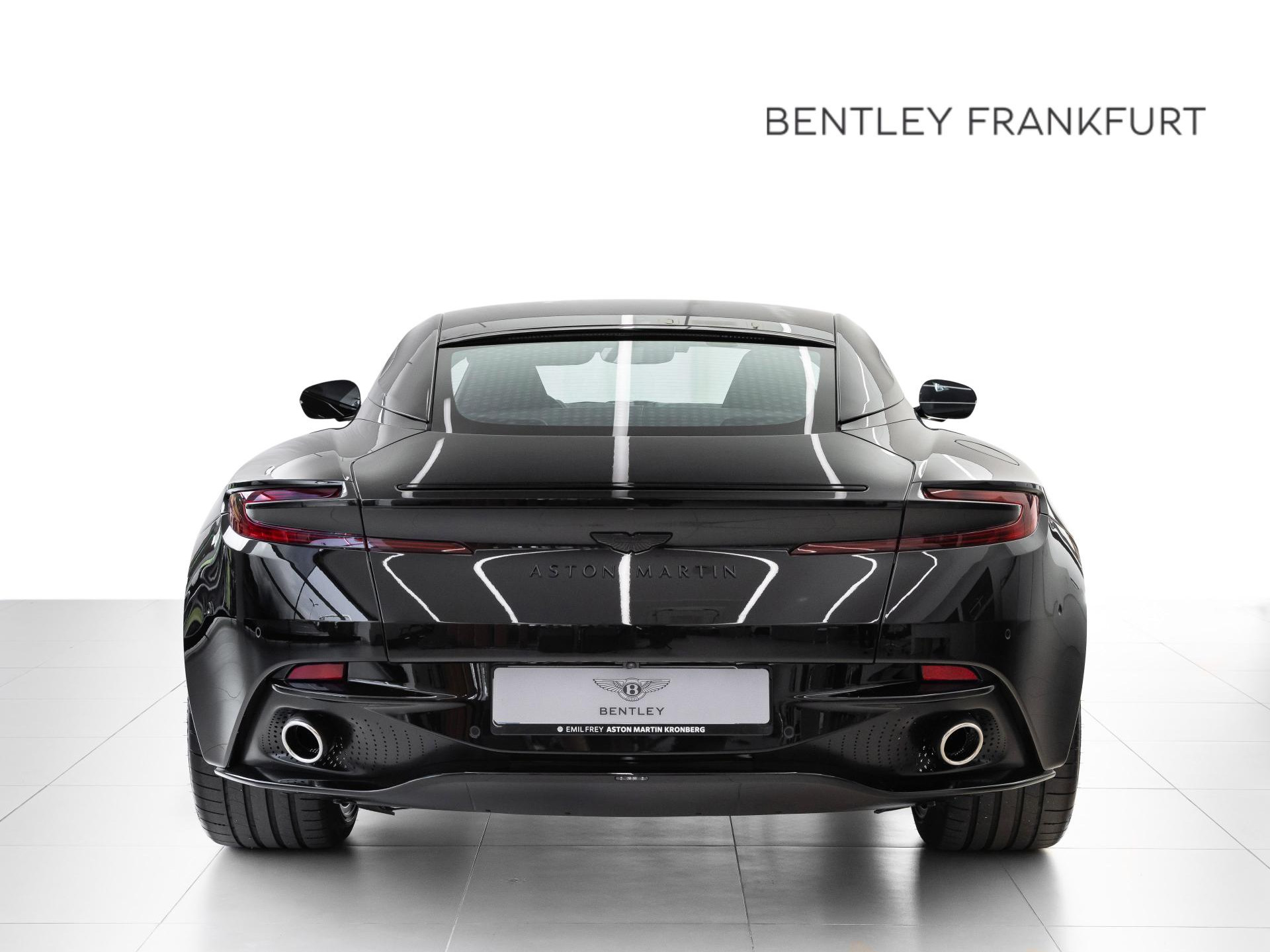 Aston Martin DB12 Coupé von BENTLEY FRANKFURT