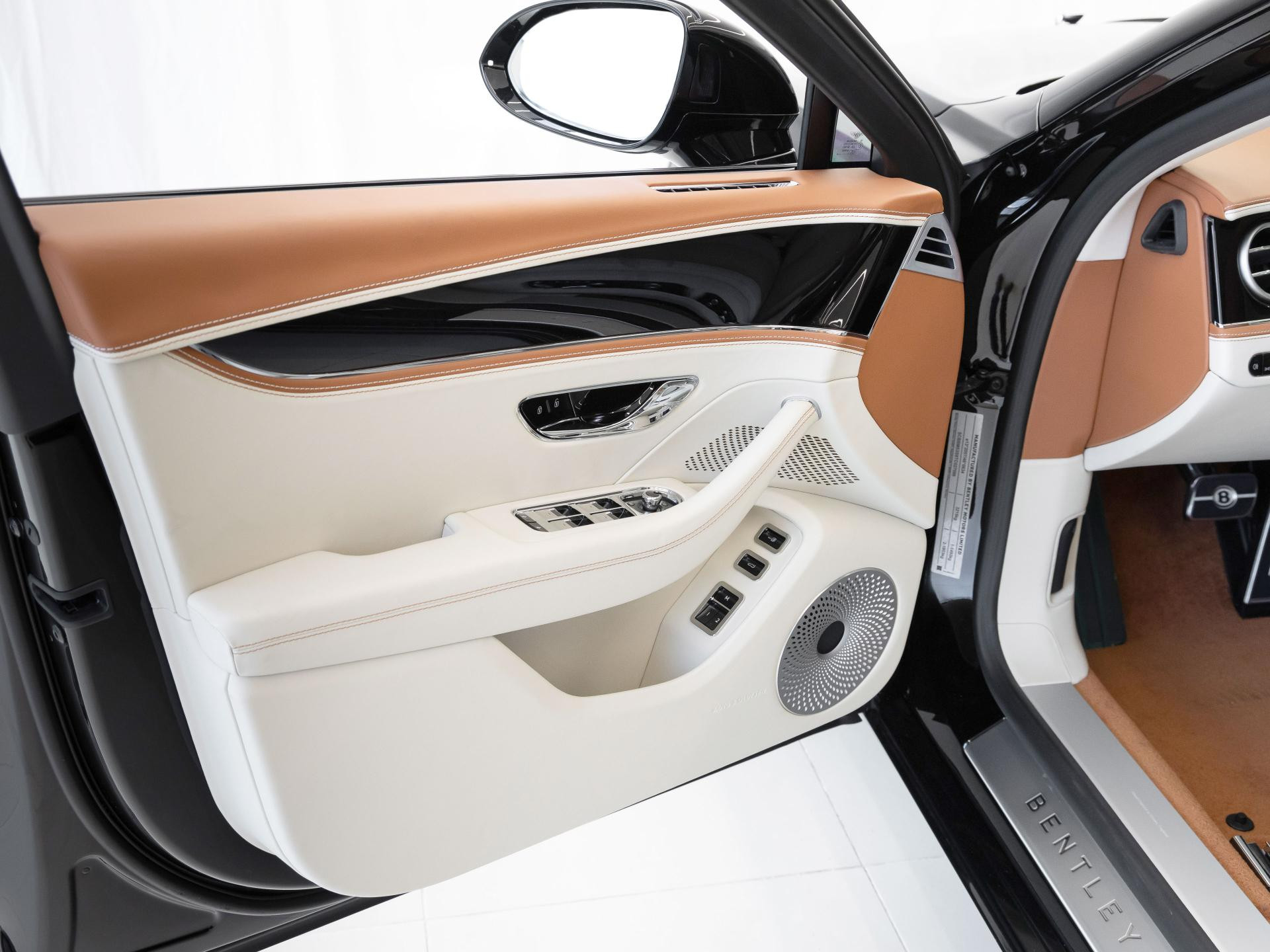 Bentley Flying Spur (MY26) von BENTLEY FRANKFURT