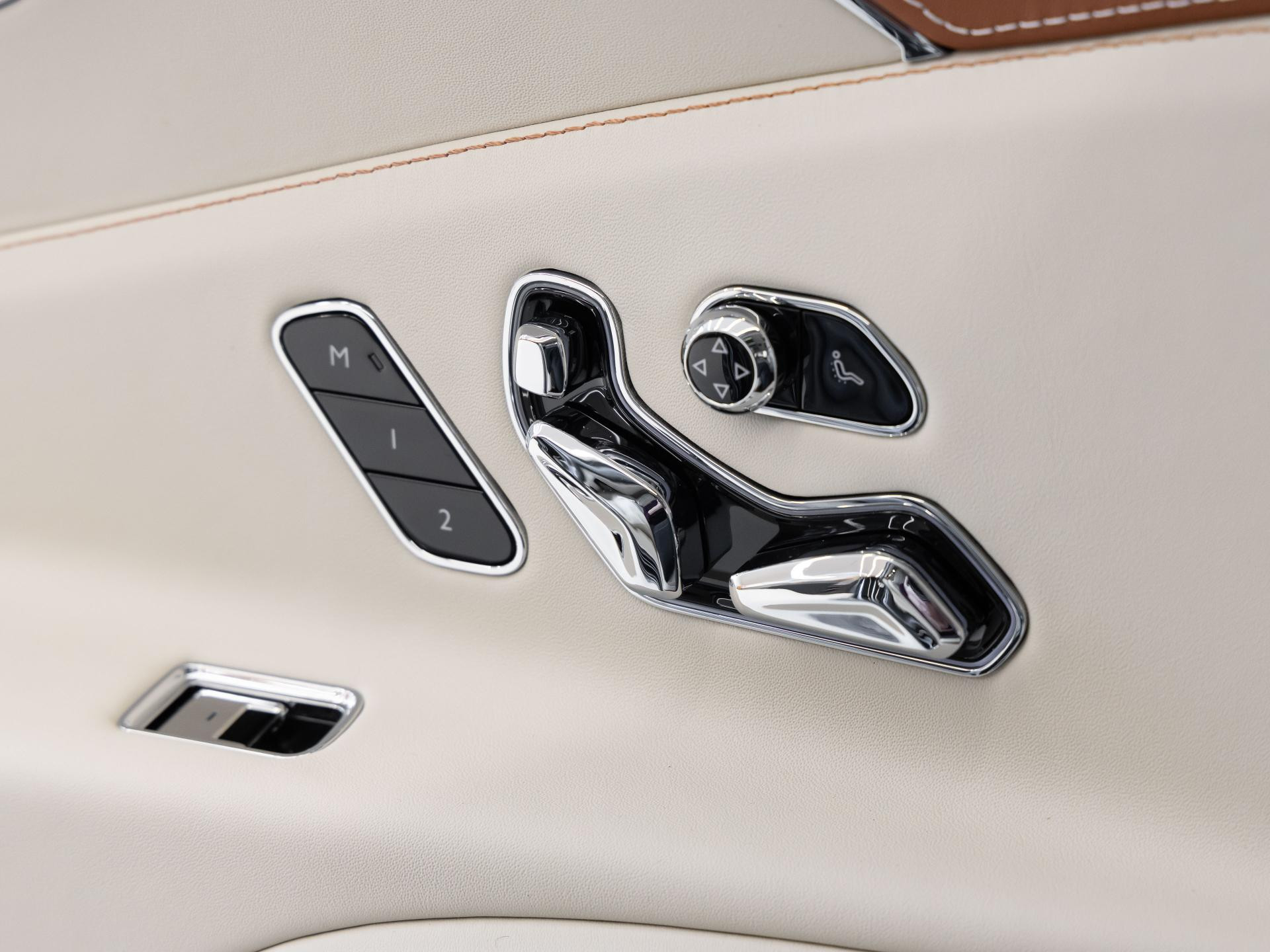 Bentley Flying Spur (MY26) von BENTLEY FRANKFURT