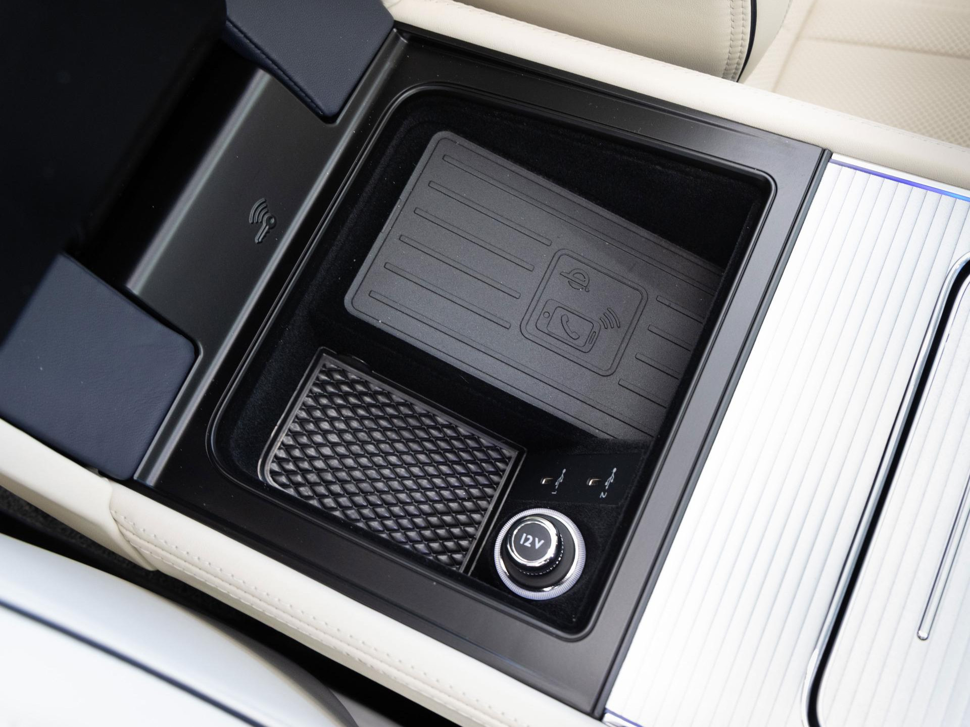 Bentley Continental GTC (MY26) von ELEGANT / IMPERIAL VENE