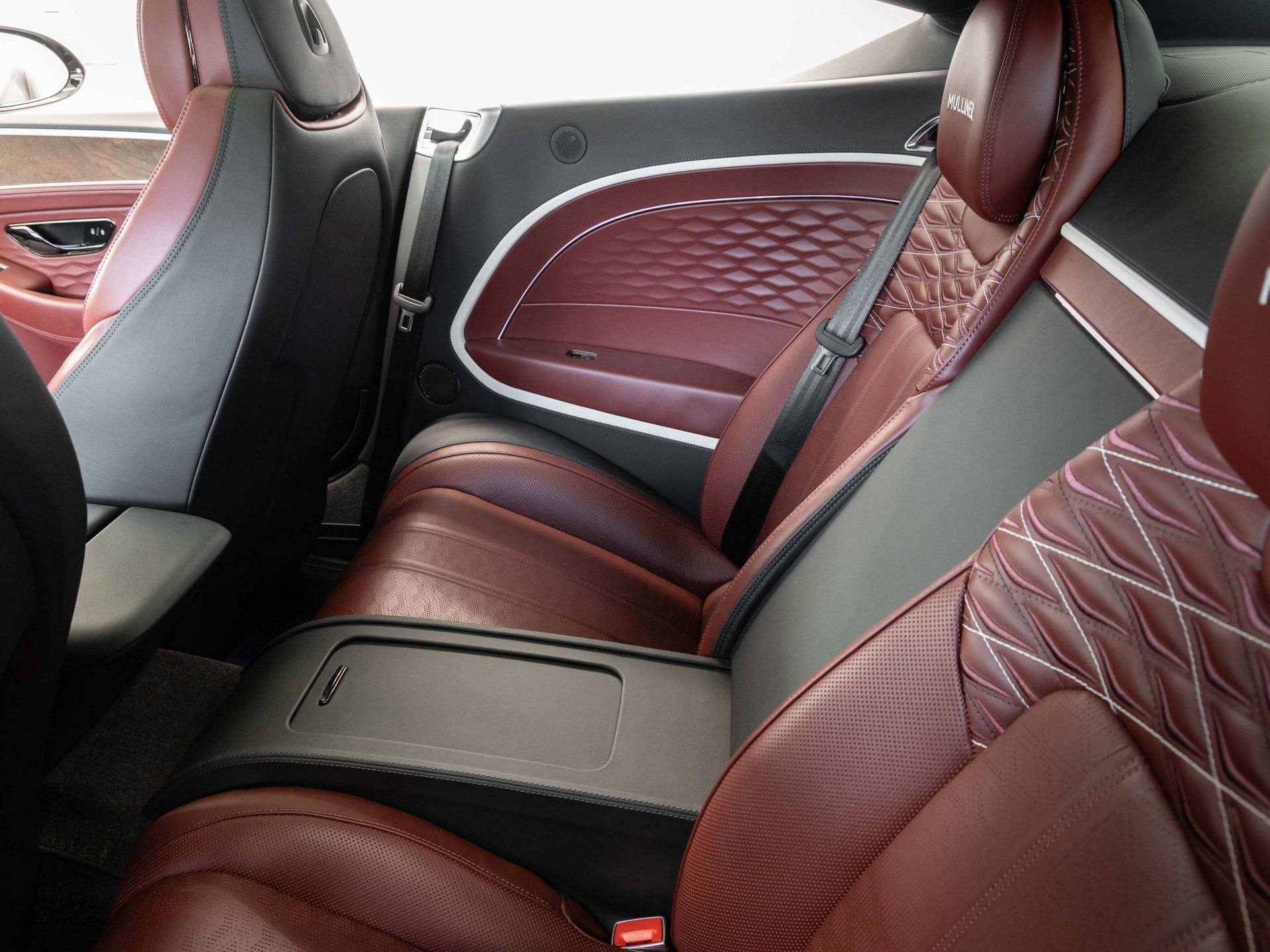 Bentley Continental GT Mulliner (MY25) SATIN / CERAMIC / F