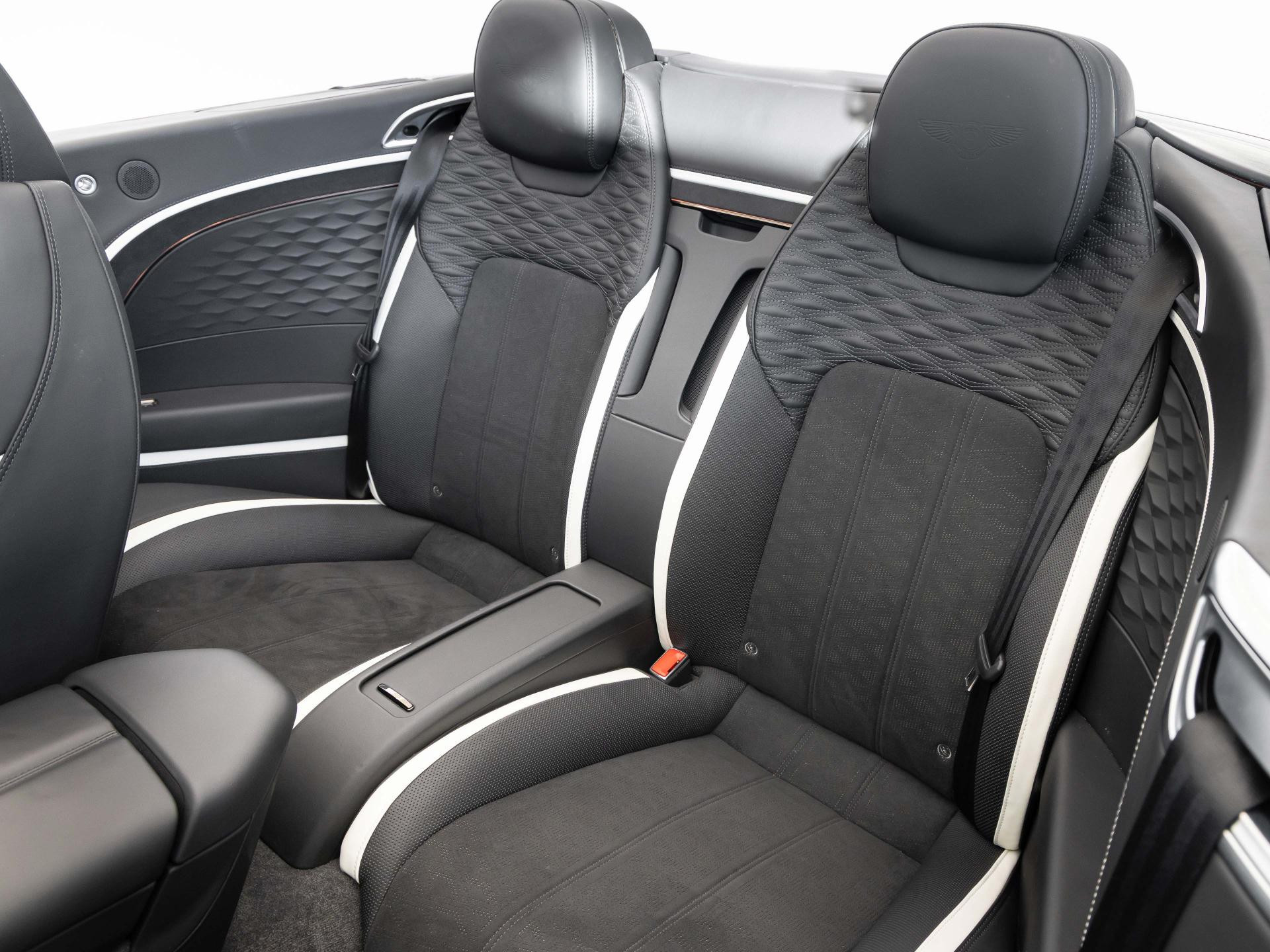 Bentley Continental GTC Speed First Edition SATIN / CERAMI