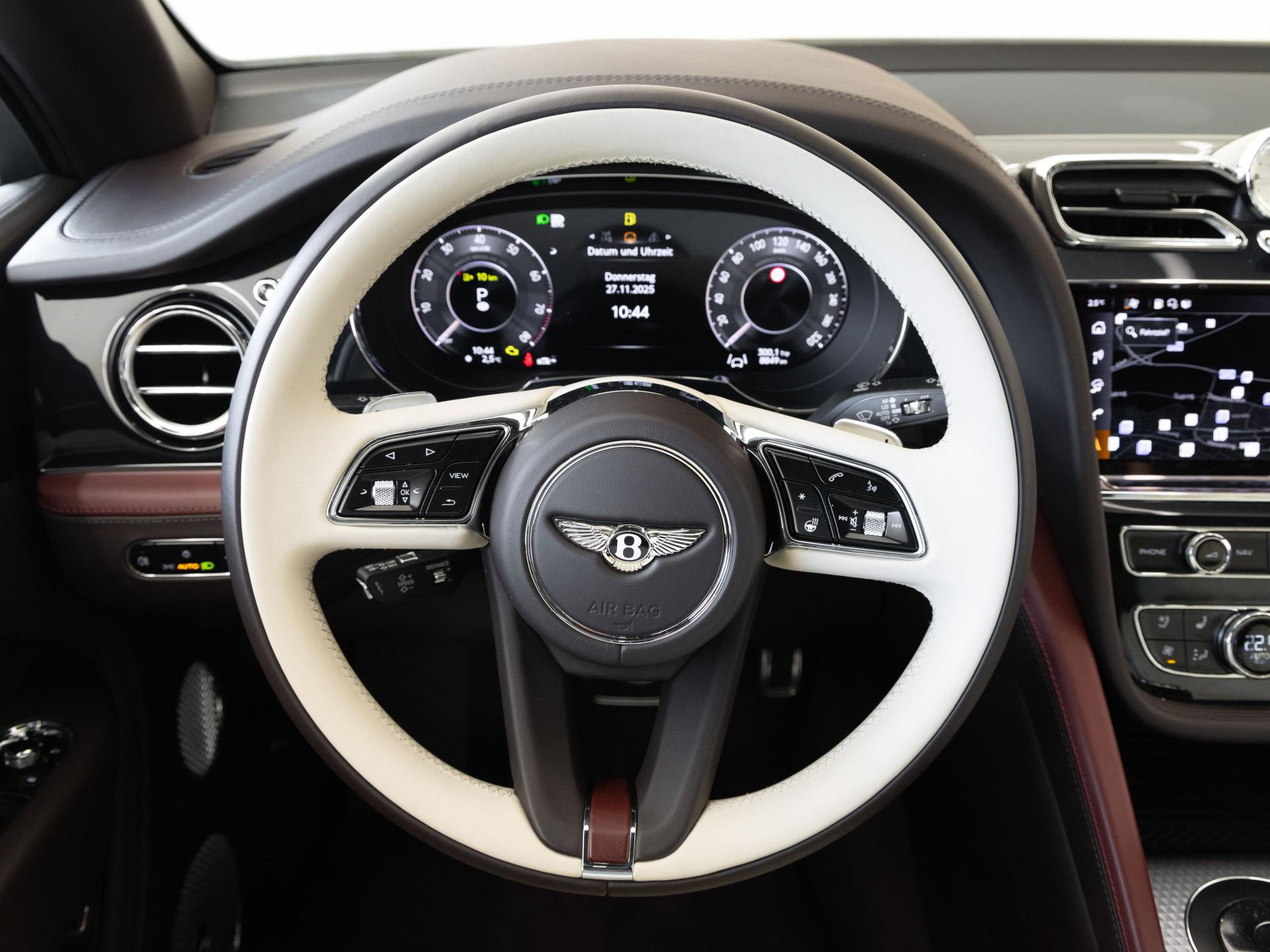 Bentley Bentayga EWB Mulliner von BENTLEY FRANKFURT