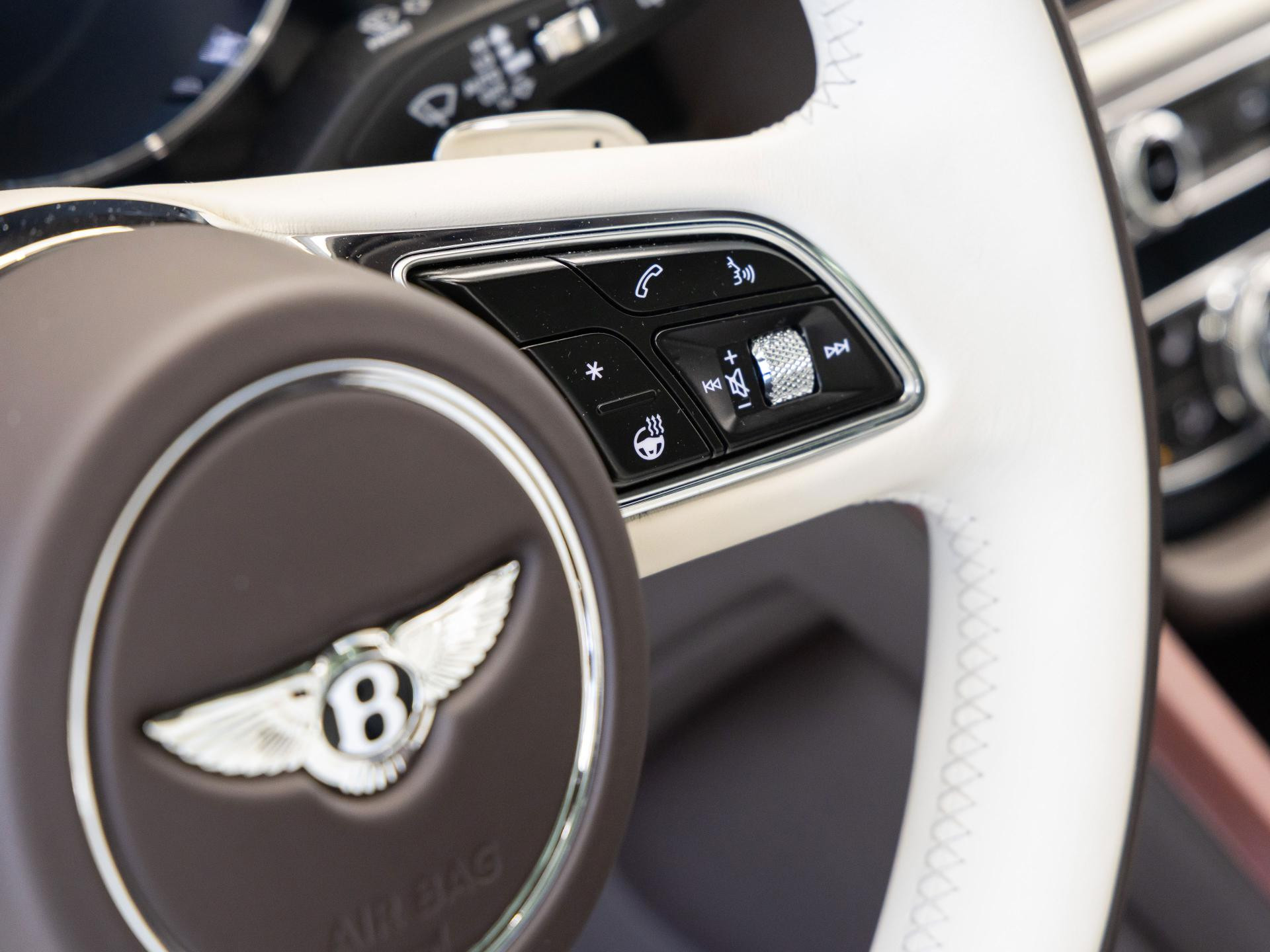 Bentley Bentayga EWB Mulliner von BENTLEY FRANKFURT