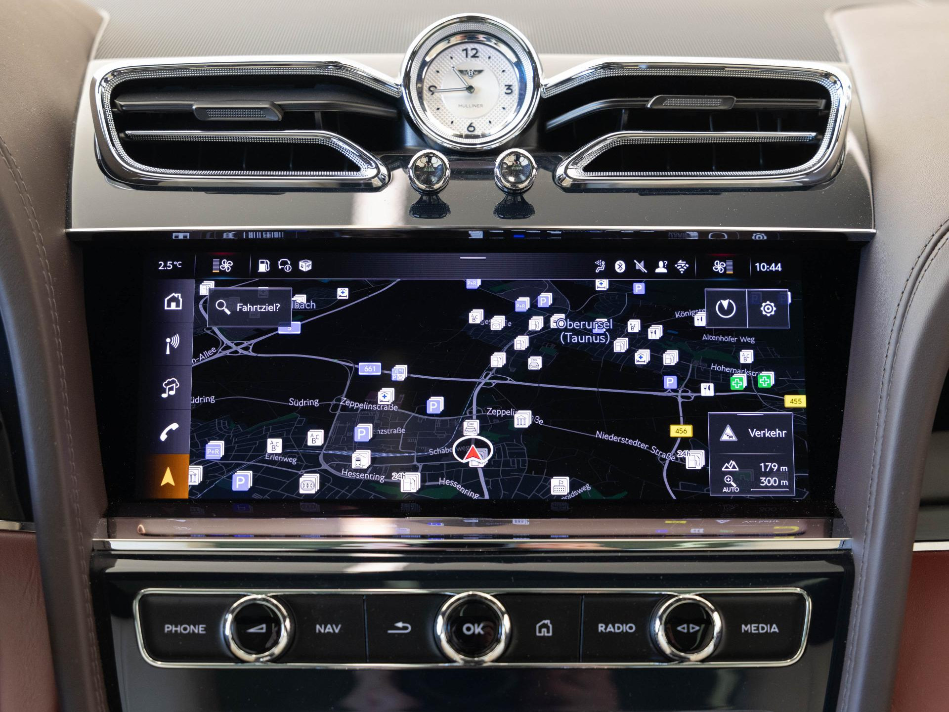 Bentley Bentayga EWB Mulliner von BENTLEY FRANKFURT