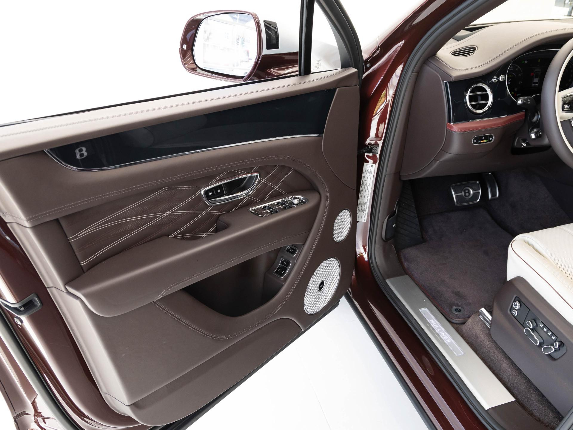 Bentley Bentayga EWB Mulliner von BENTLEY FRANKFURT