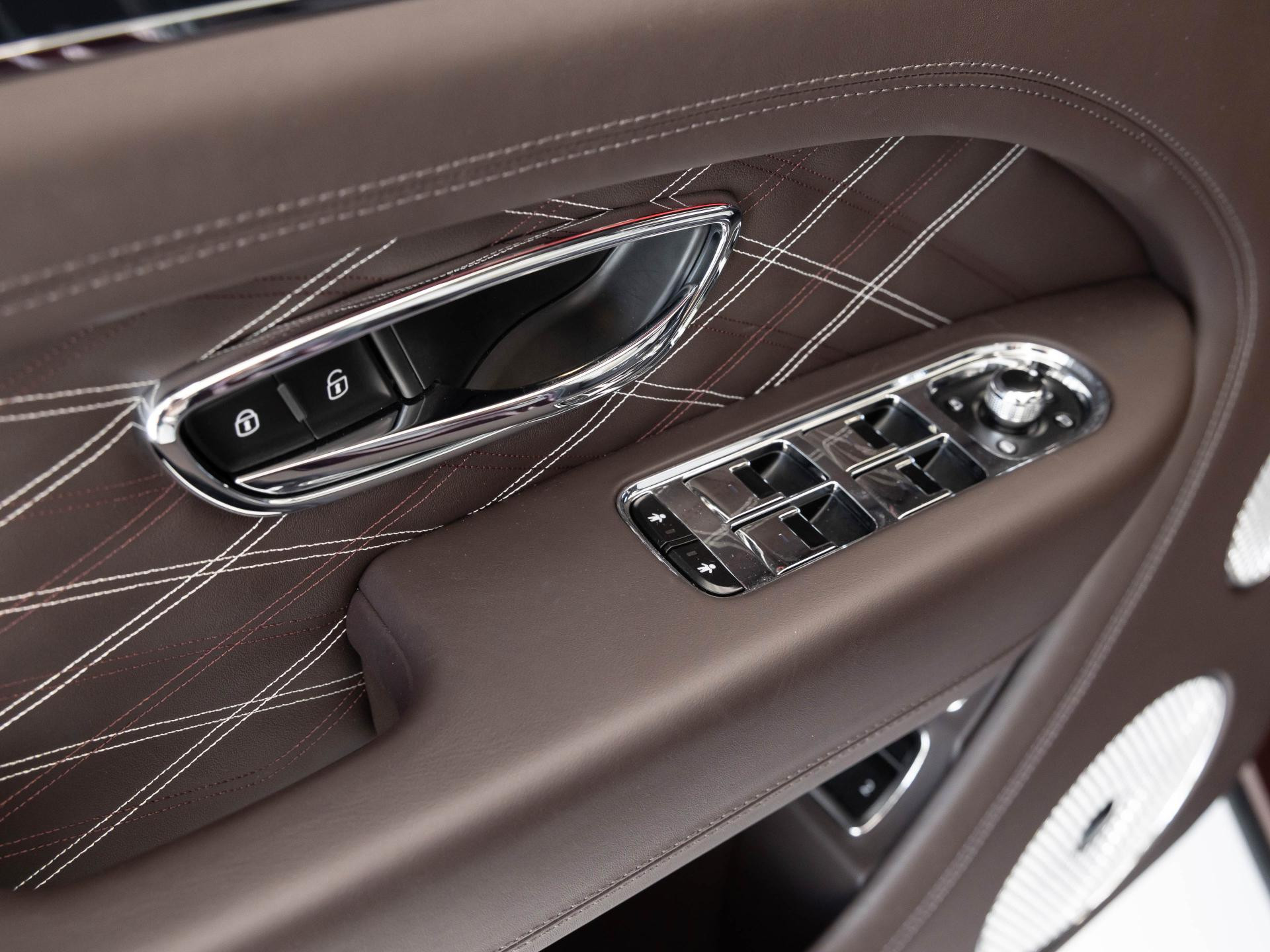 Bentley Bentayga EWB Mulliner von BENTLEY FRANKFURT