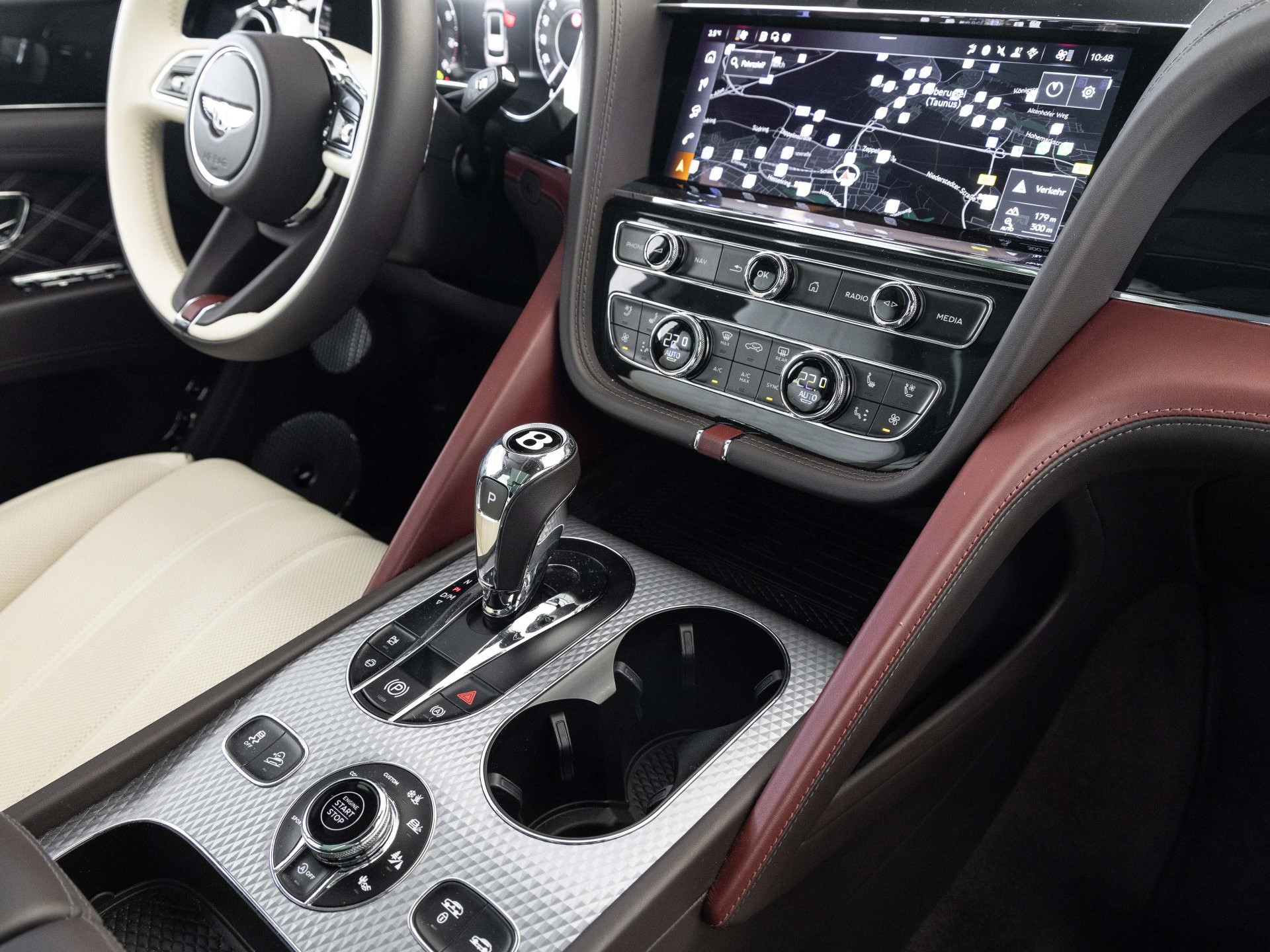 Bentley Bentayga EWB Mulliner von BENTLEY FRANKFURT