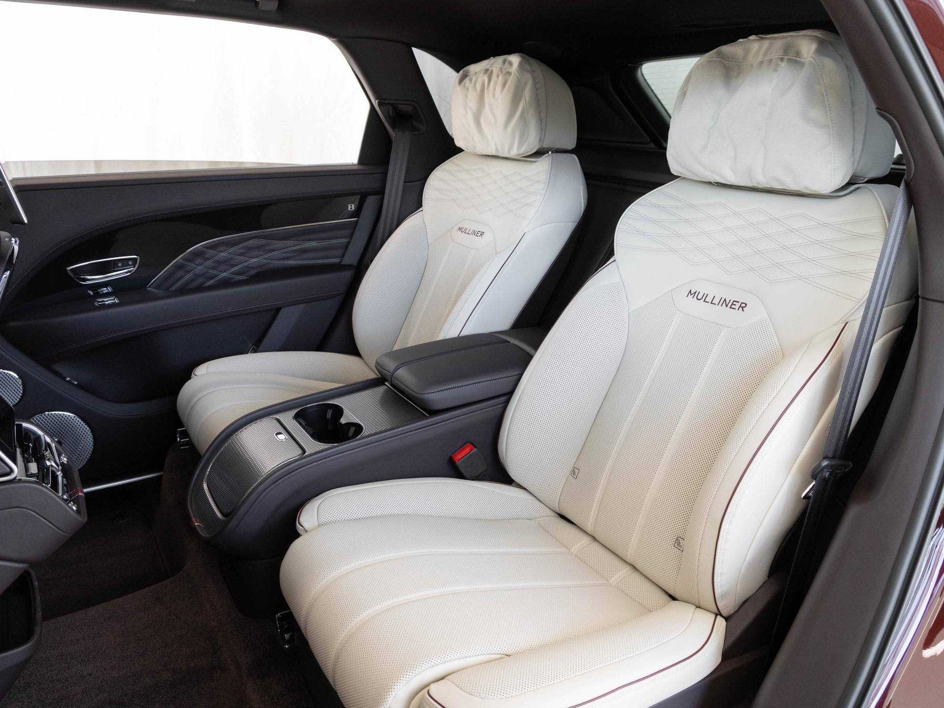 Bentley Bentayga EWB Mulliner von BENTLEY FRANKFURT